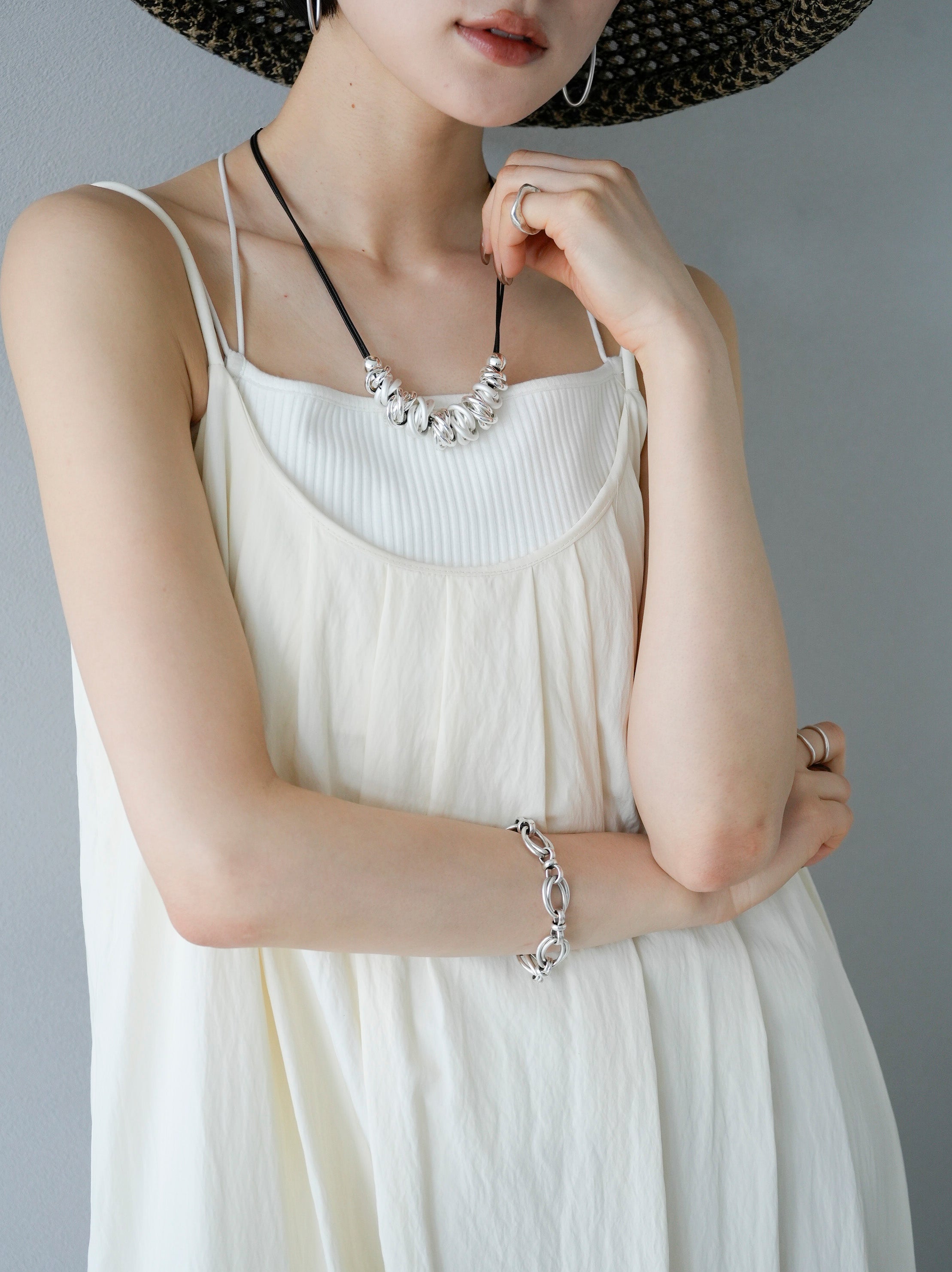 予約]MULTI TWIST MOTIF STRING ネックレス/SILVER – Lumier