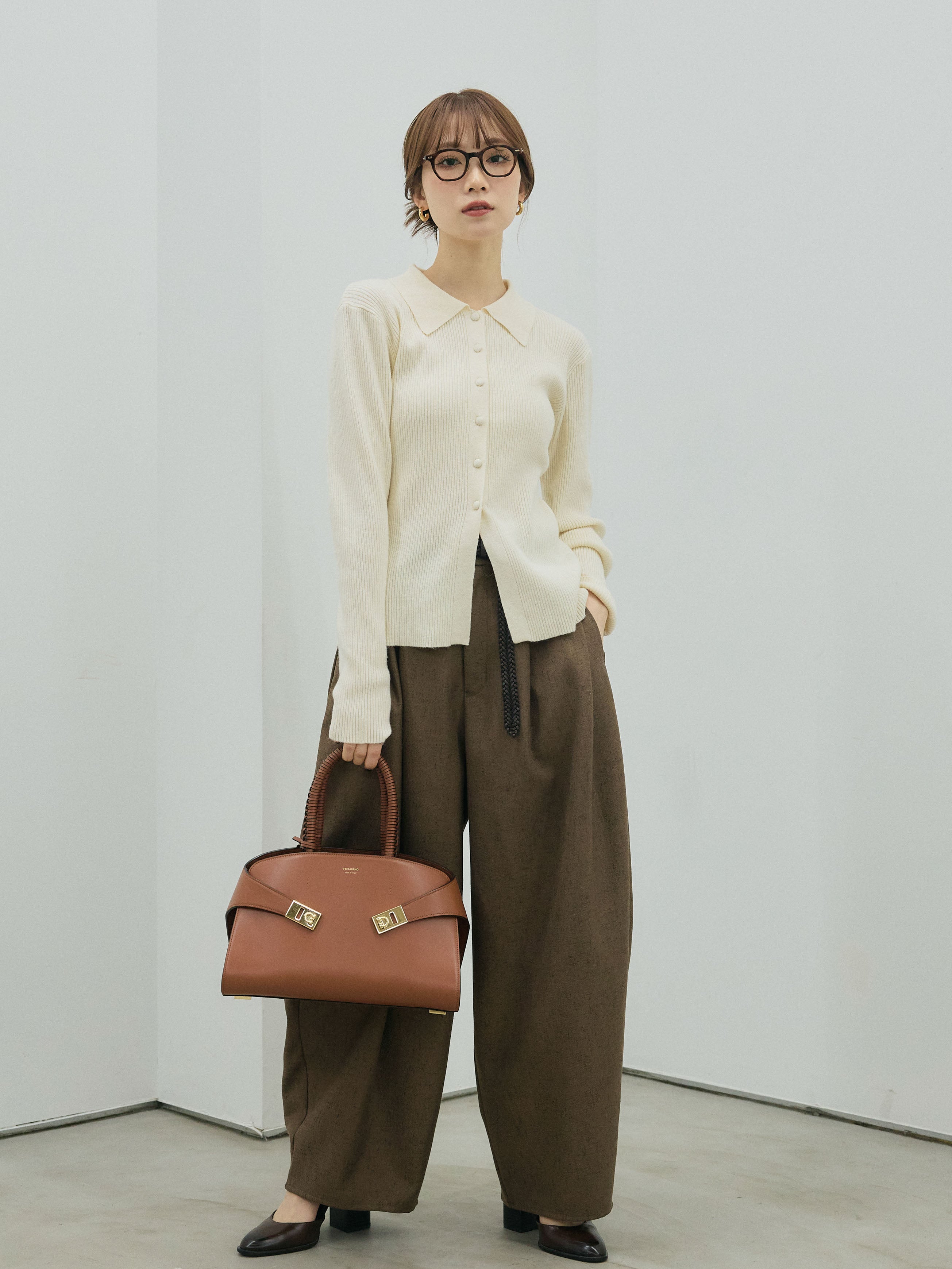 新品タグ付き CADUNE ボタニカルパンツ ★サイズ36 予約]モックスカルゼサイドタックコクーンパンツ/brown – Lumier