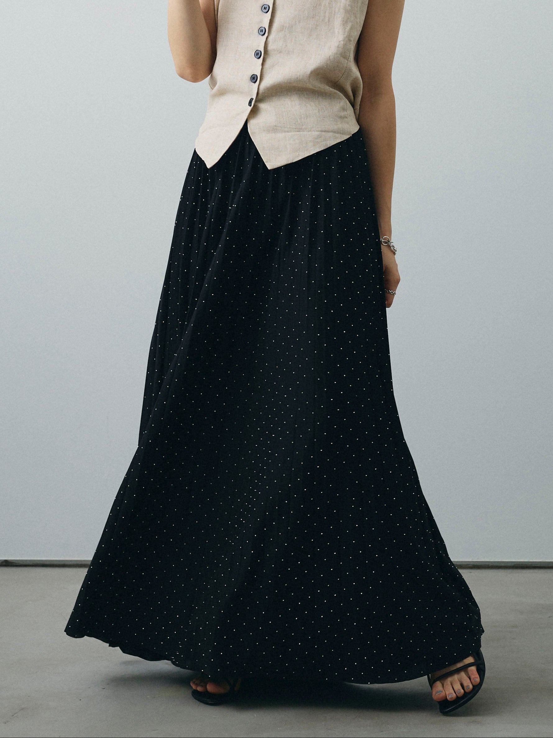 ラインストーン装飾 フレアスカート。 黒フリーサイズ、。新品未使用 SSサイズあり】ギャザーデザインフレアスカート | フレア