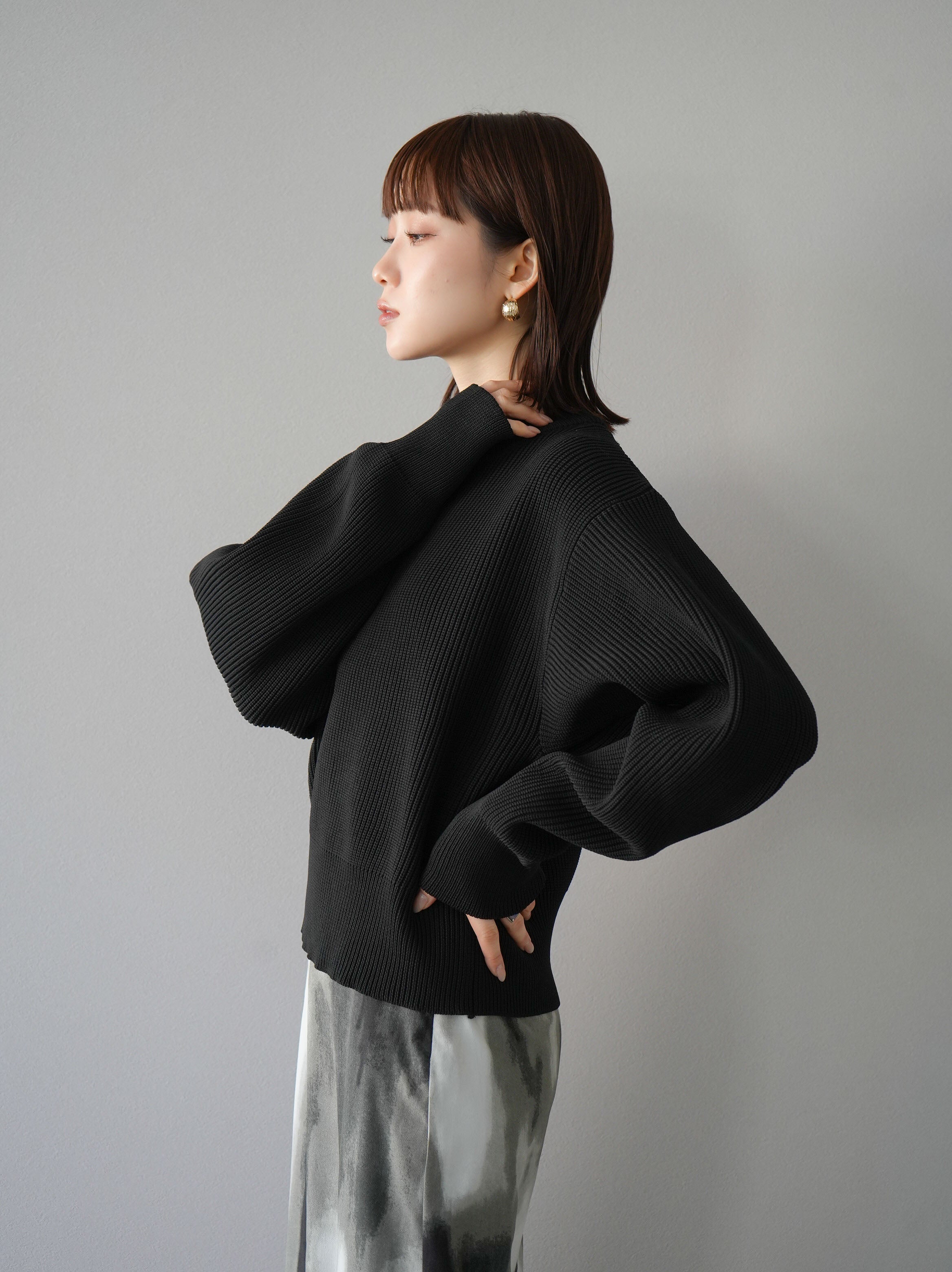 予約]あぜ編みポリエステルニットプルオーバー/ブラック – Lumier