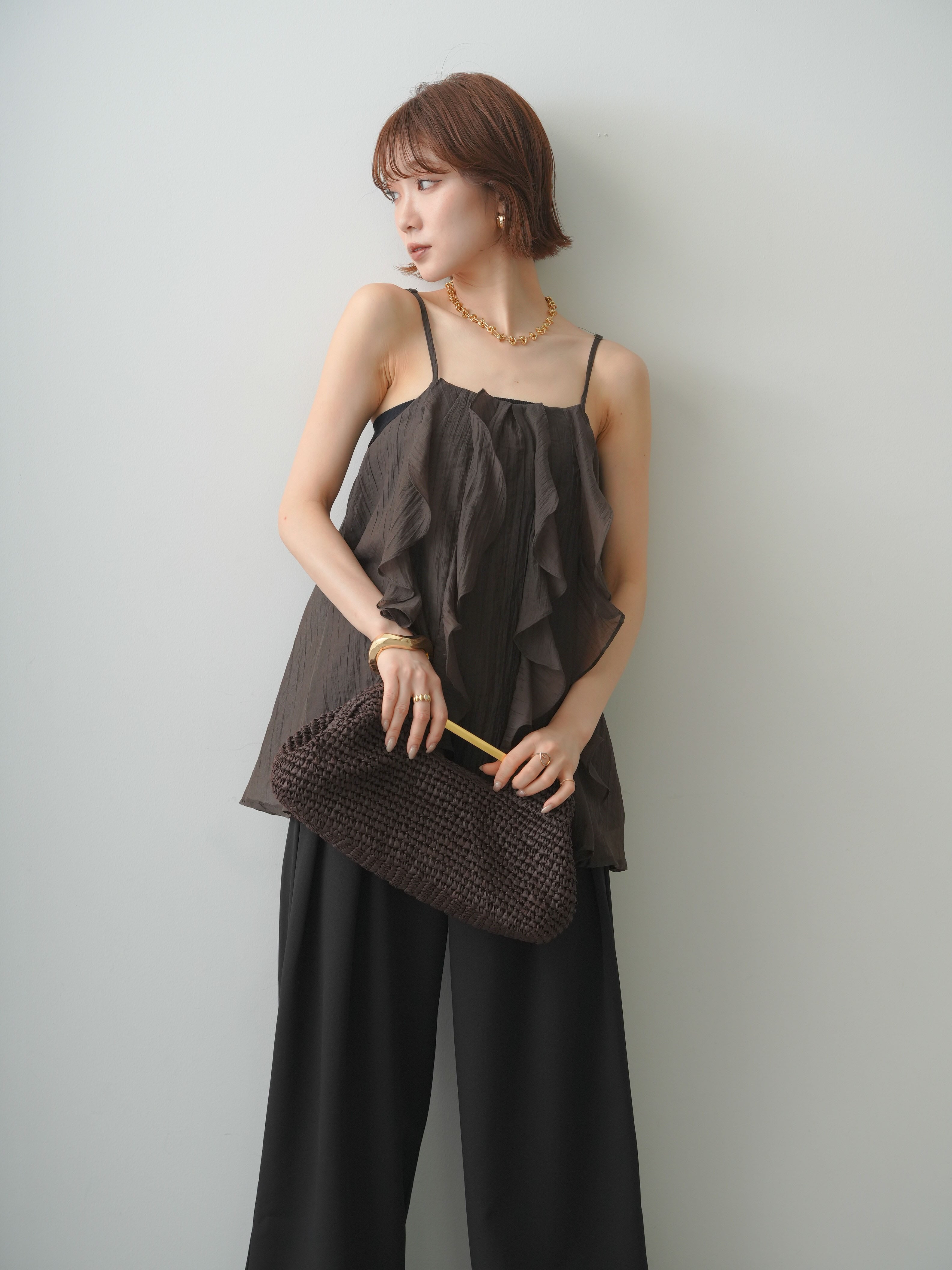 再お値下げ‼️ 美品☆MARONENONFEEシアーボリュームショルダートップス 予約]フロントラッフルシアーキャミソール/mocha – Lumier