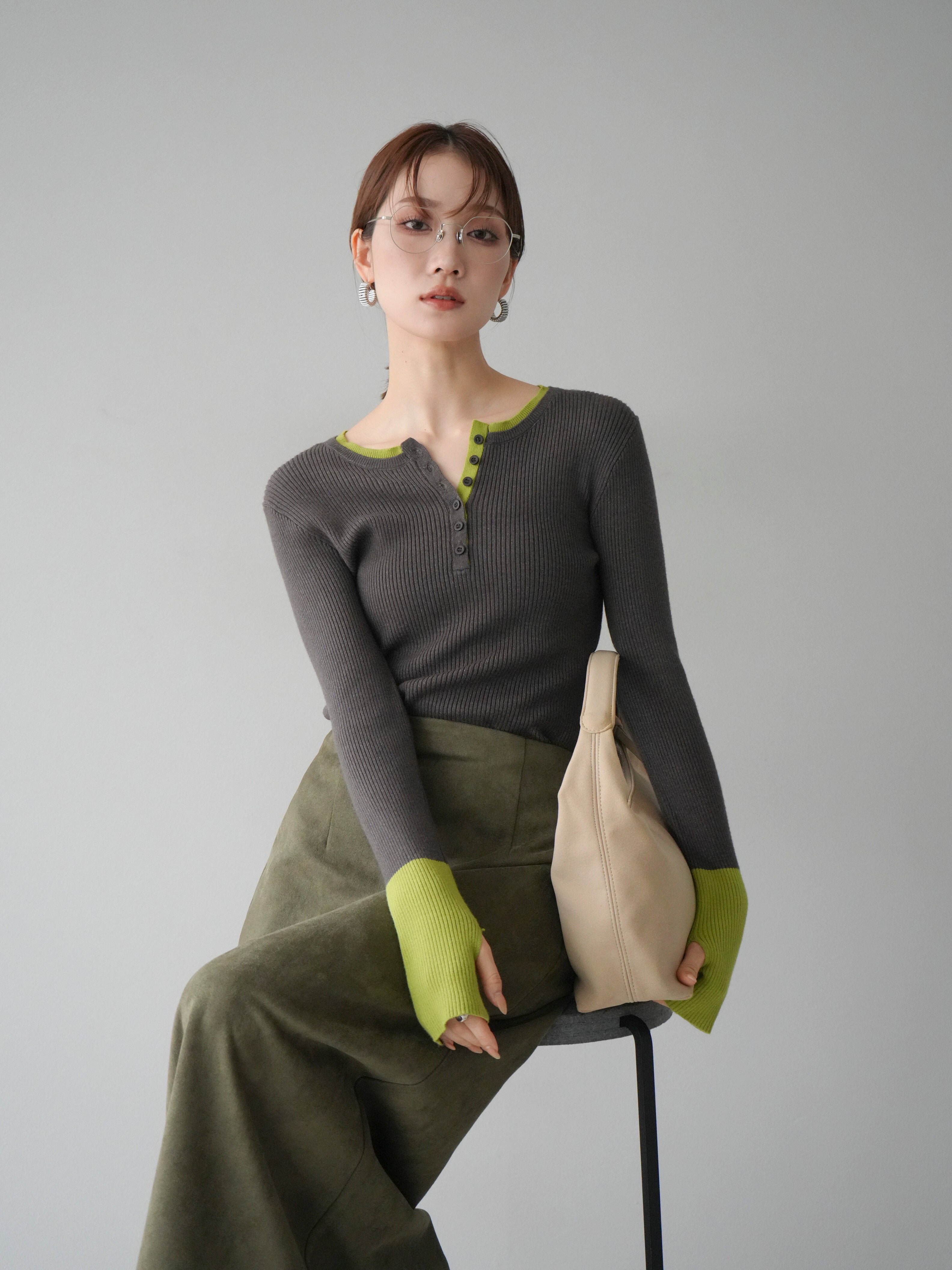 2]ヘンリーネック配色リブニットトップス/チャコール – Lumier