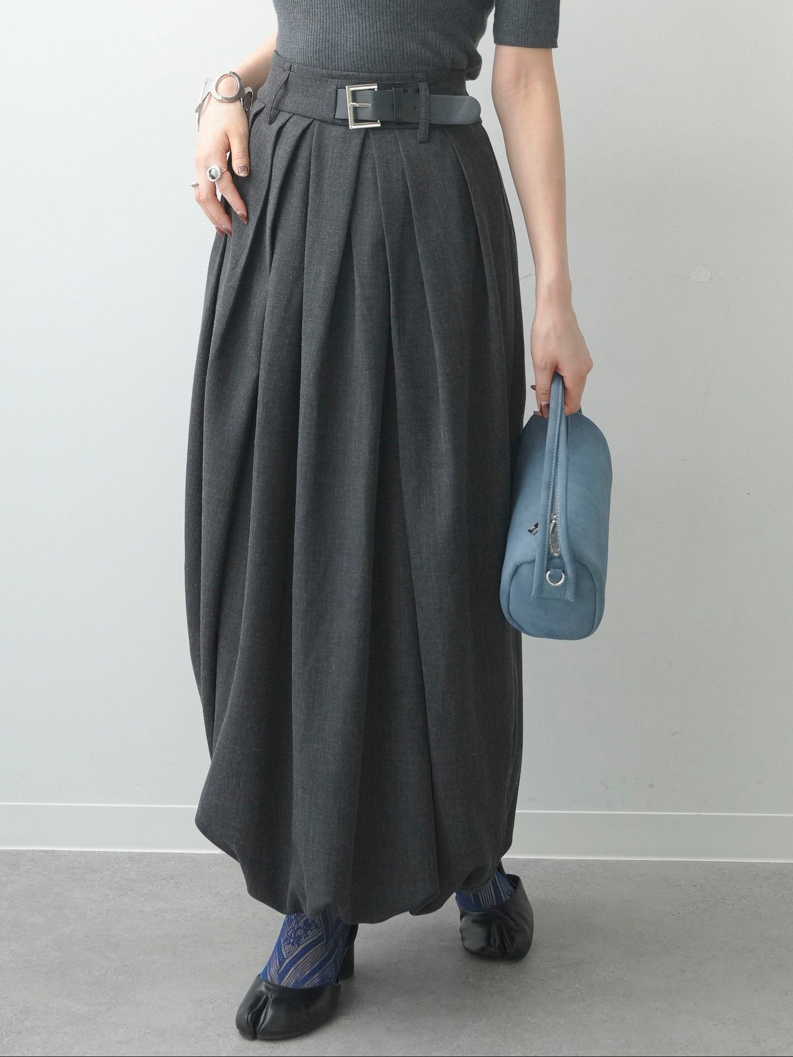 【美品】LIMI feu 変形 バルーン スカート 立体 ドレープ 予約]アシメベルトデザインバルーンスカート/charcoal – Lumier