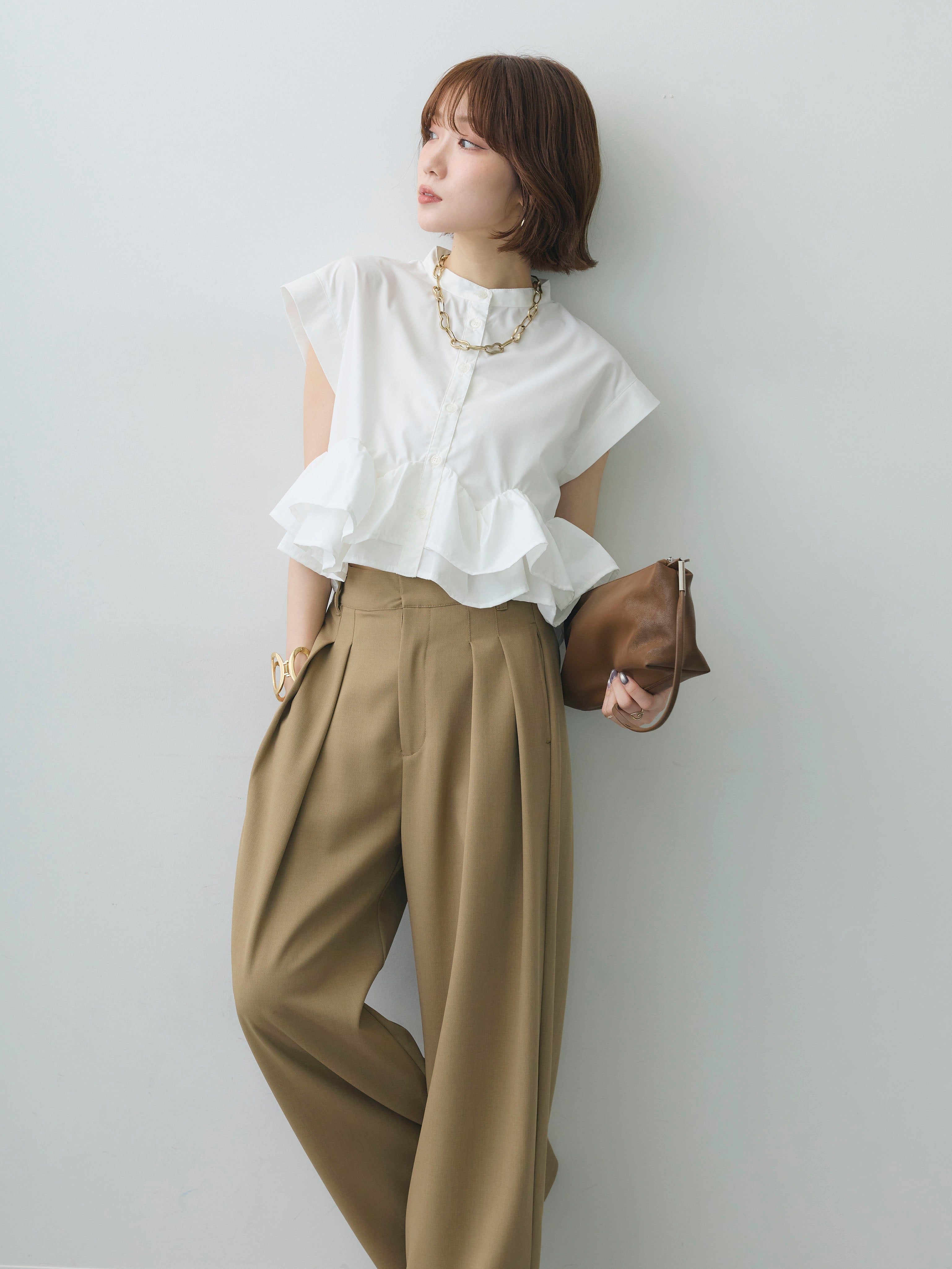 美品✨yori 近年モデル ぬくぬくヘムフリルブラウス ホワイト フリーサイズ 予約]ブロードフレンチフリルヘムブラウス/white – Lumier