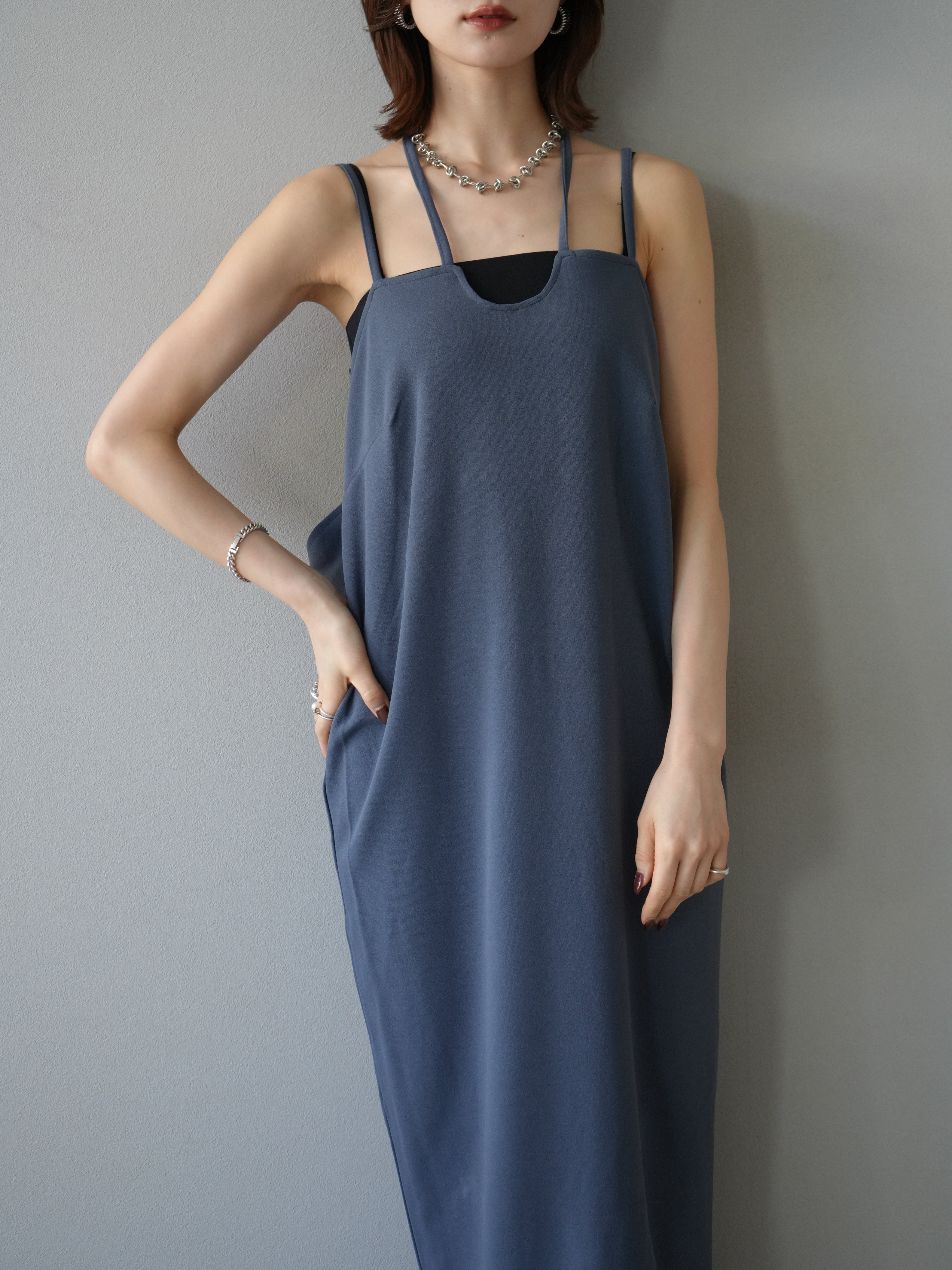 予約]ホルターキャミワンピース/ブルー – Lumier