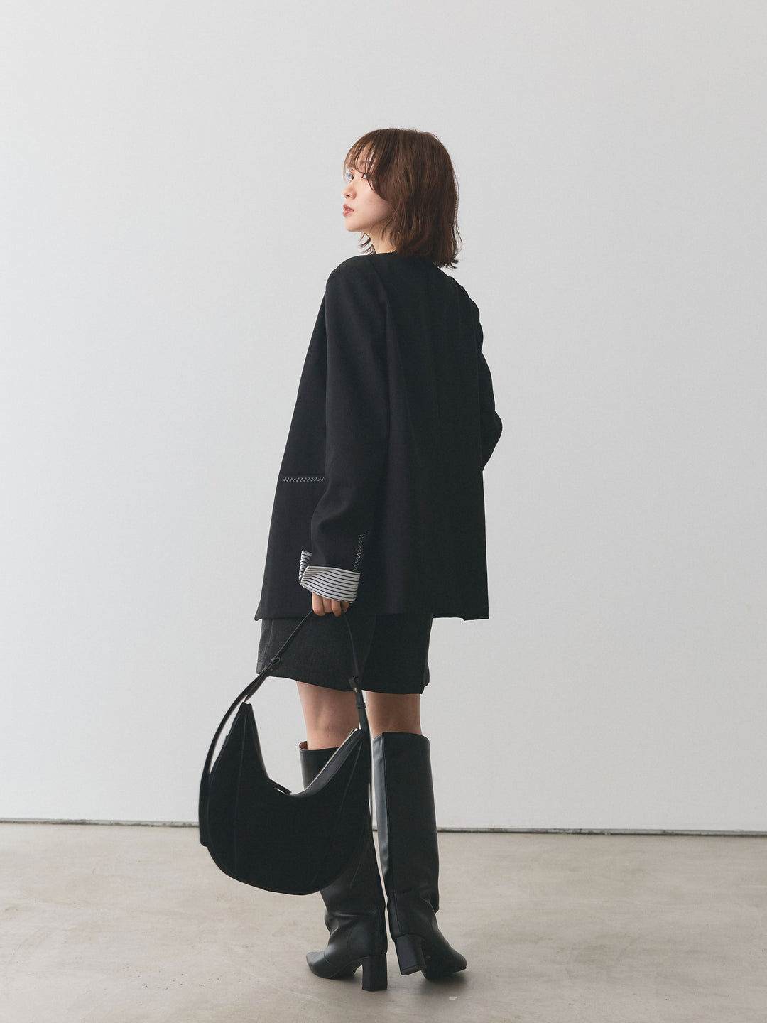 【Allure】[SET]シャツカフスフロントスリットニットプルオーバー+ウールライクハーフパンツ+ノーカラーステッチデザインジャケット(3set)