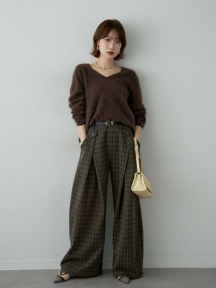 [予約]カシミア混フェザータッチVネックニットトップス/brown