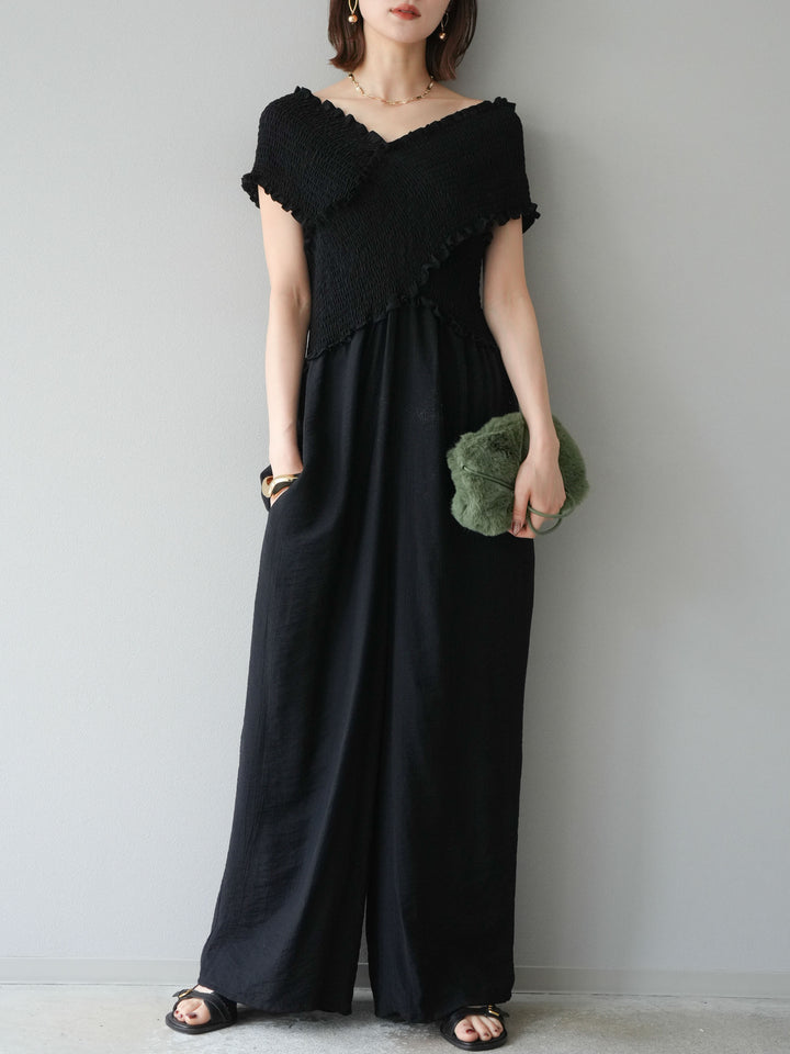 [予約]シャーリングクロスサロペット/ブラック