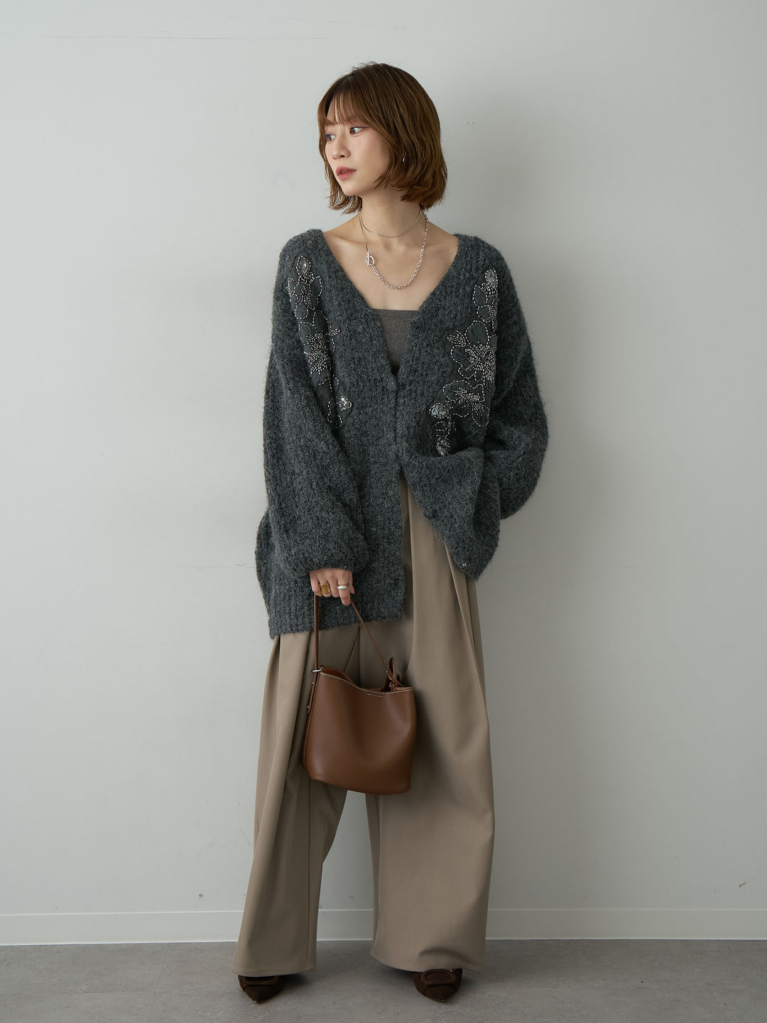 [予約]フローラルビーズニットロングカーディガン/darkgray