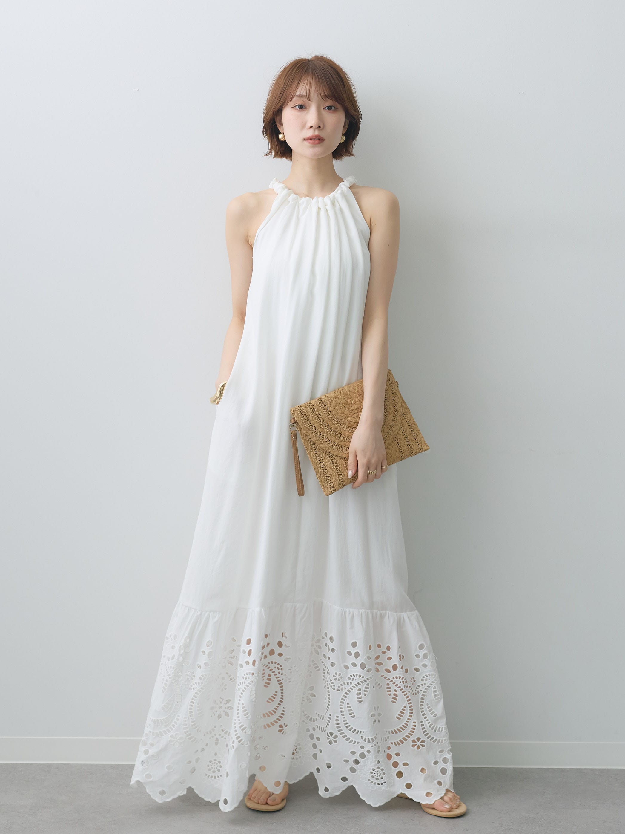 予約]スカラップヘムカットワークレースキャミワンピース/white – Lumier