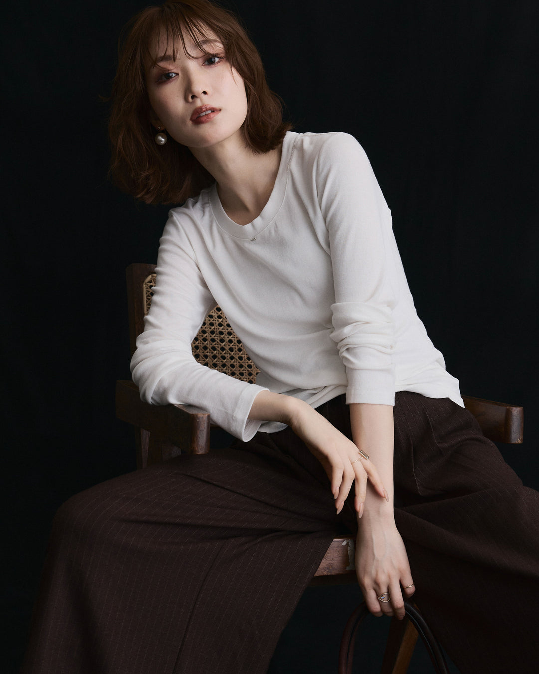 【Allure】[SET]モチーフ付Uネックシアーカットソー+モチーフ付Uネックシアーカットソー(2set)