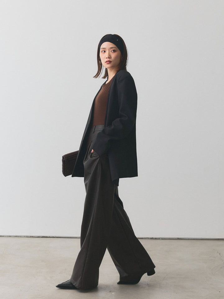 【Allure】[SET]モチーフ付Uネックシアーカットソー+ノーカラーステッチデザインジャケット(2set)