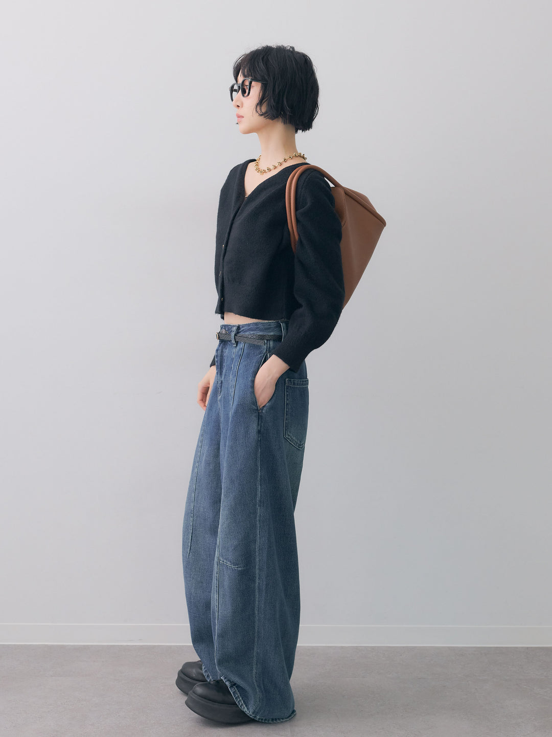 [予約]ゴールドラインボタンカーディガン/black