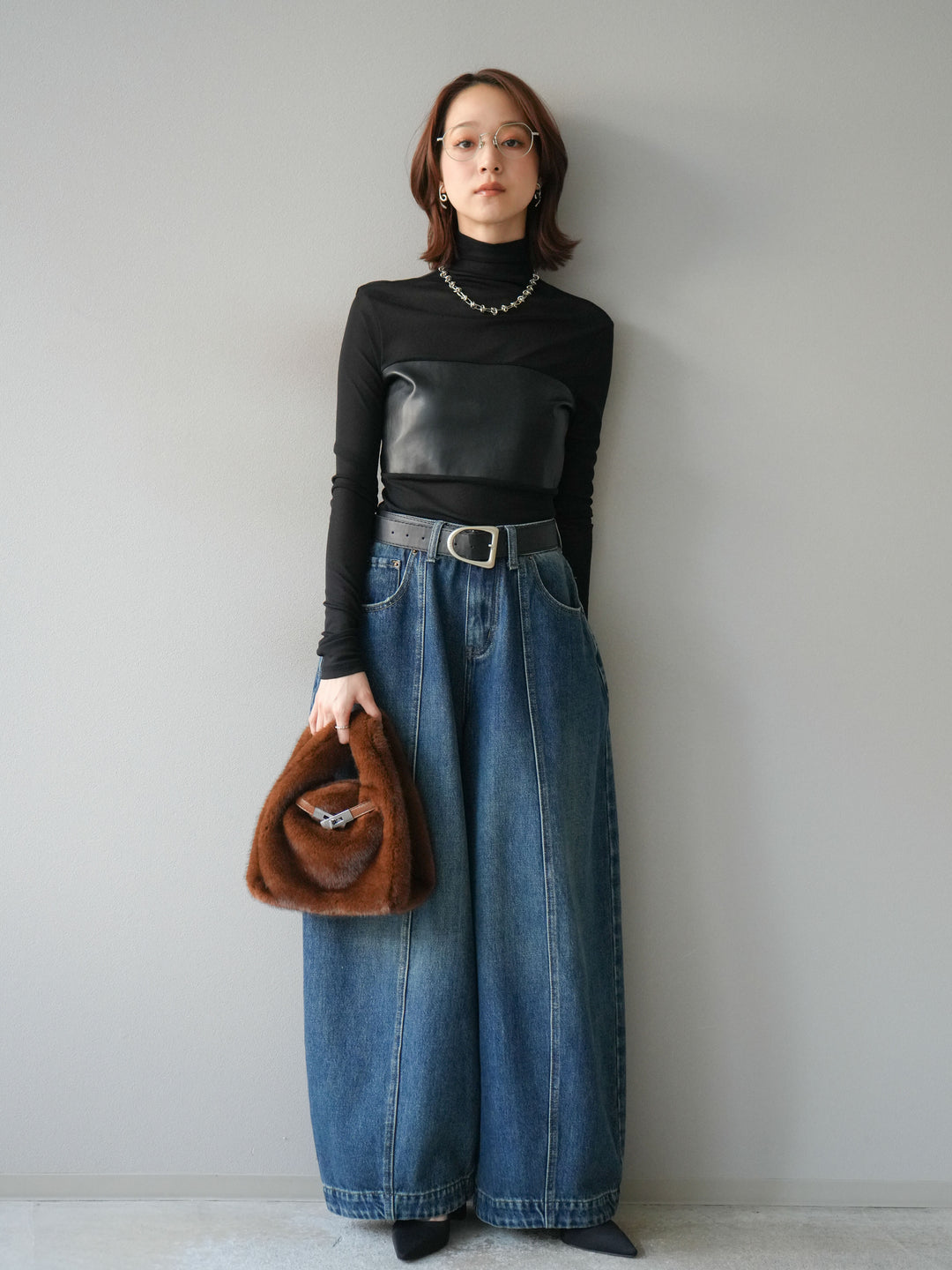 [予約]レザー切替プチネックシアートップス/black