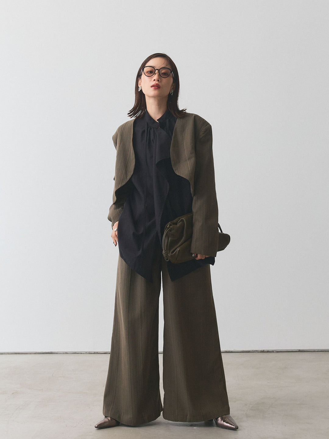 [予約]ピーチスキンデザインネックオーバーシャツ/ブラック