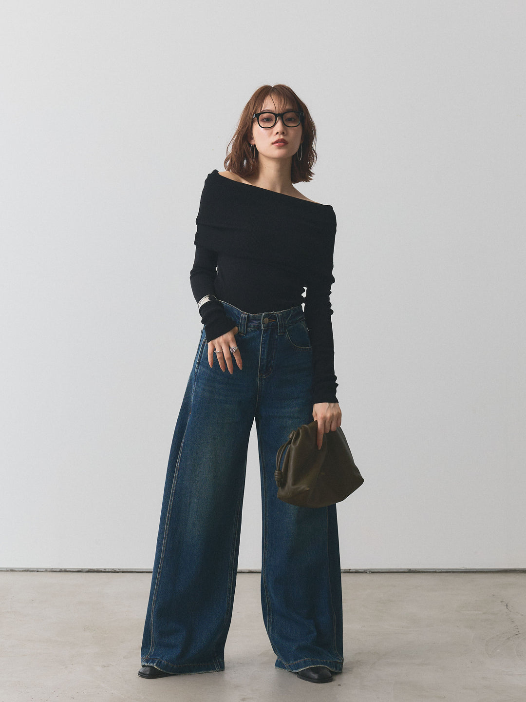 【Allure】[SET]オフショルニットトップス+サイドタックヴィンテージワイドデニム(2set)