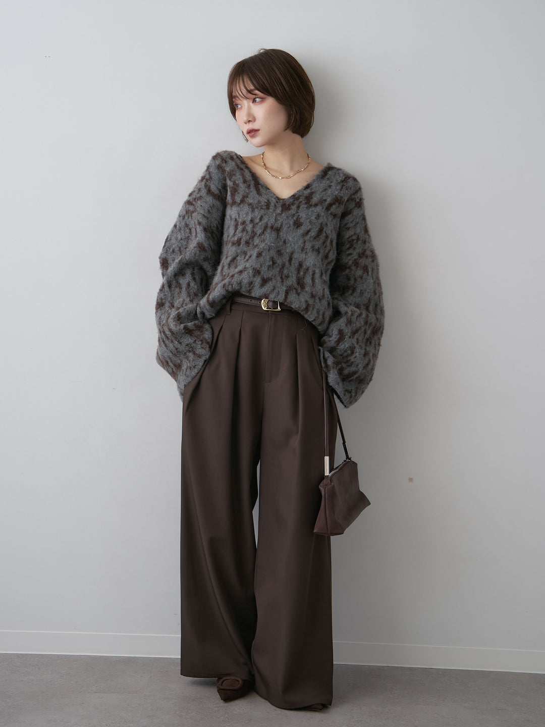 [予約]レオパードVネックシャギーニットトップス/gray