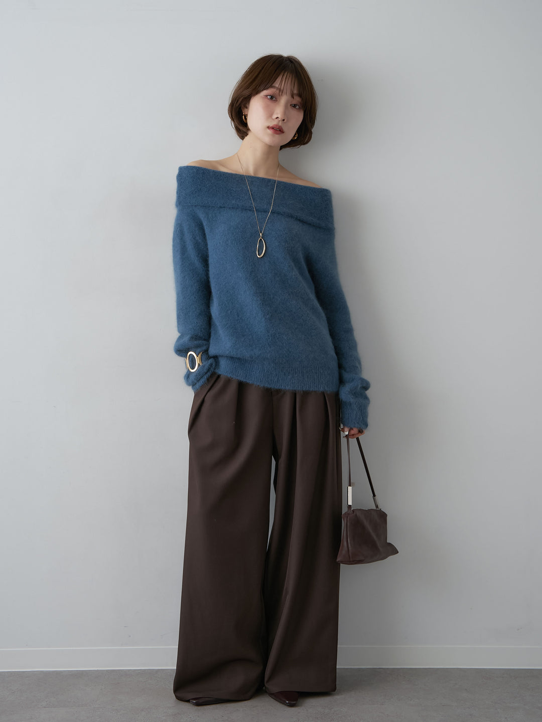 [予約]オフショルソフトシャギーニットトップス/blue