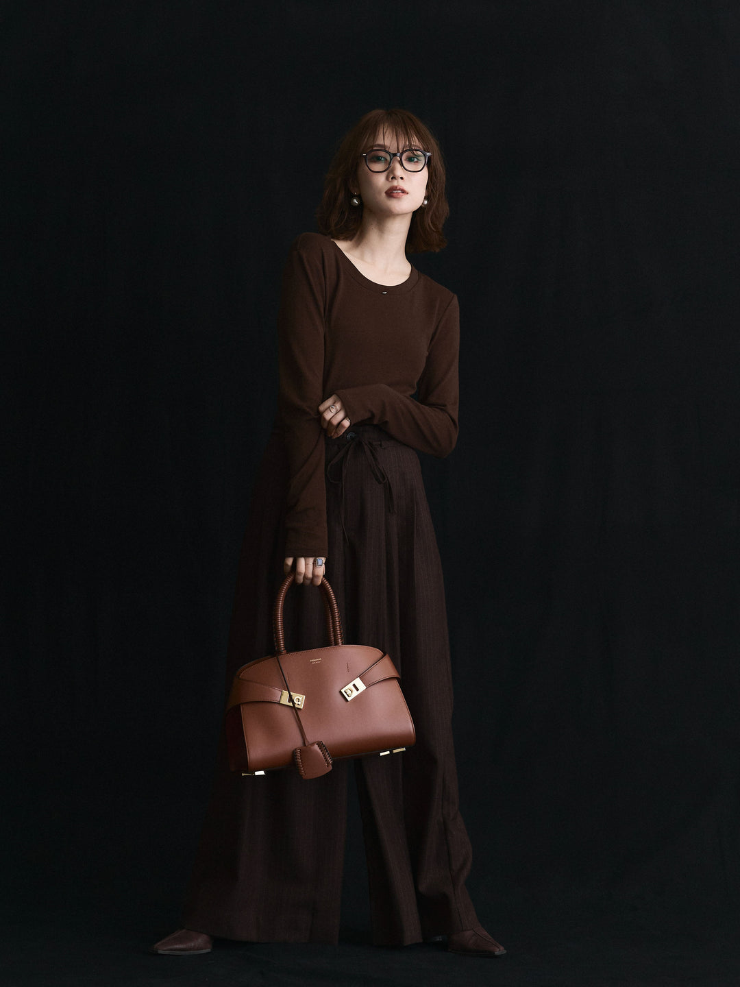 【Allure】[SET]モチーフ付Uネックシアーカットソー+モチーフ付Uネックシアーカットソー(2set)