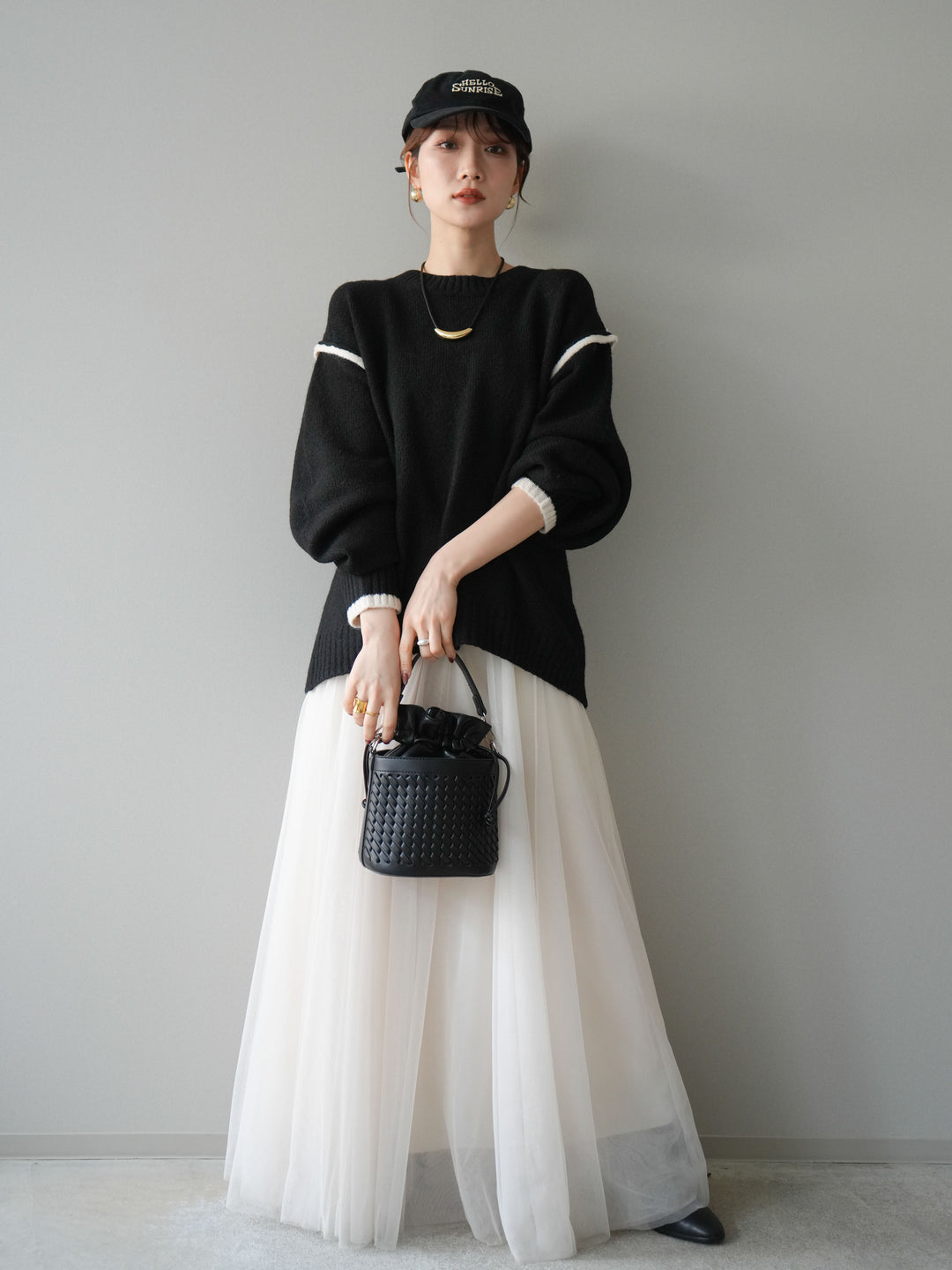 [予約]バイカラーパイピングニットプルオーバー/black