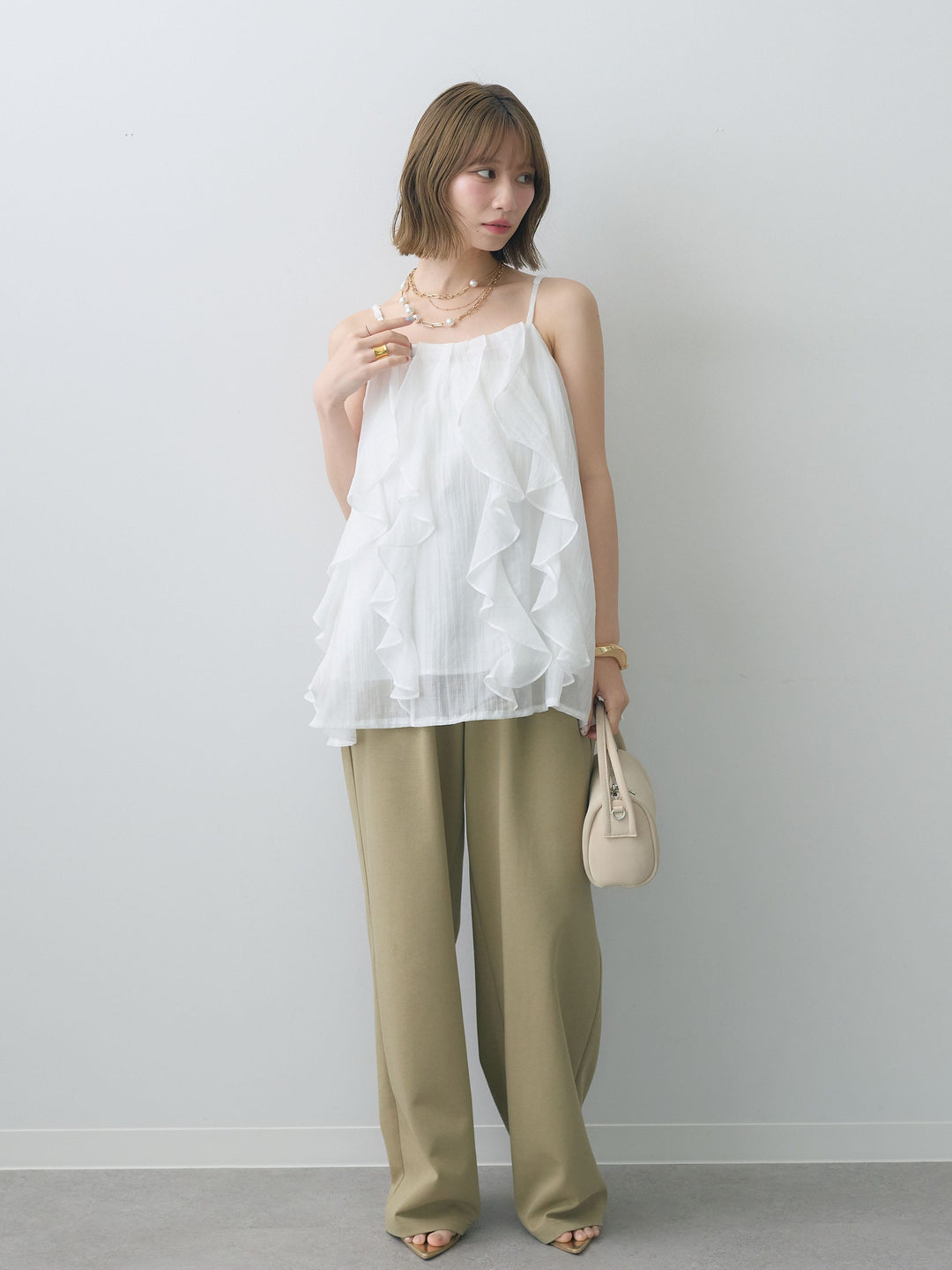 [SET]フロントラッフルシアーキャミソール+リラックスドレープスウェットパンツ(2set)