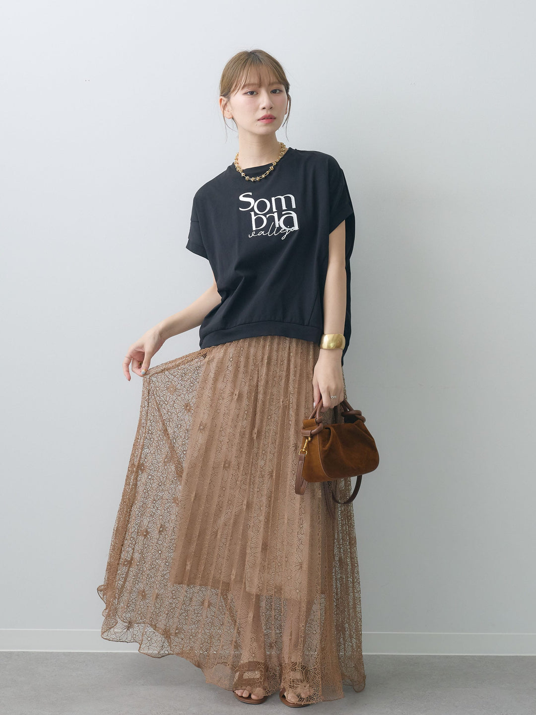 [SET]立体ロゴエンボスTEE +フローラルレースプリーツスカート(2set)