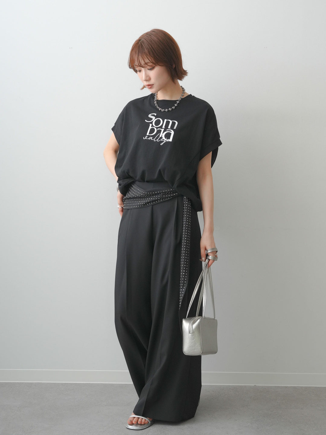 [SET]立体ロゴエンボスTEE +ビジューベルトタックワイドパンツ(2set)