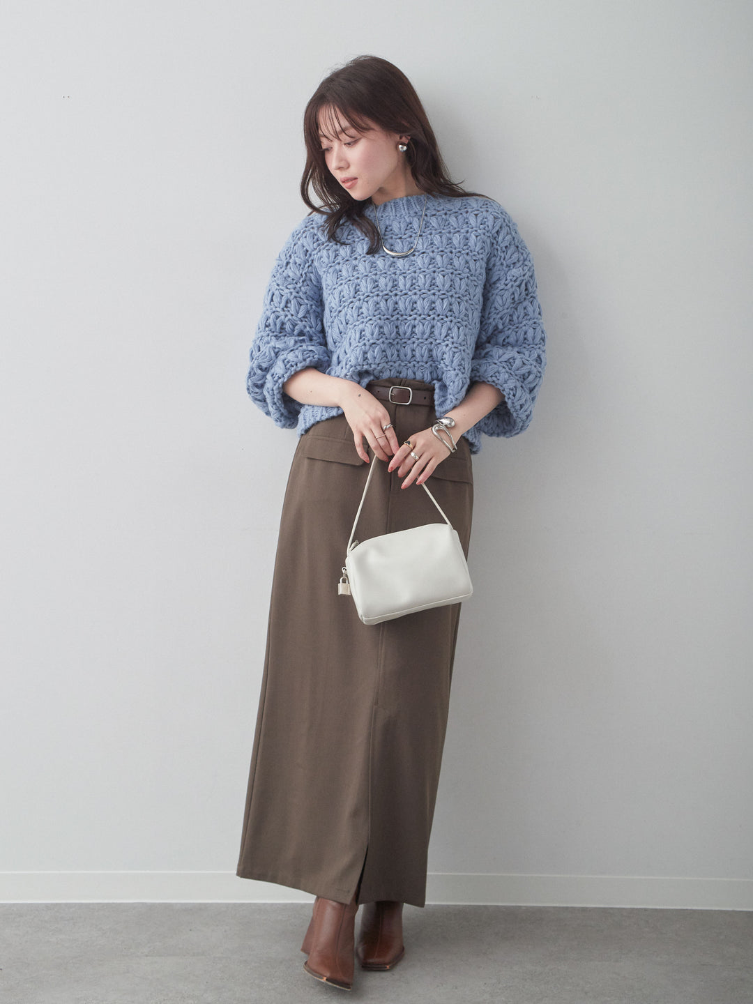 [SET]ループクロップニットトップス+クレープデシンフラップ付きストレートスカート(2set)