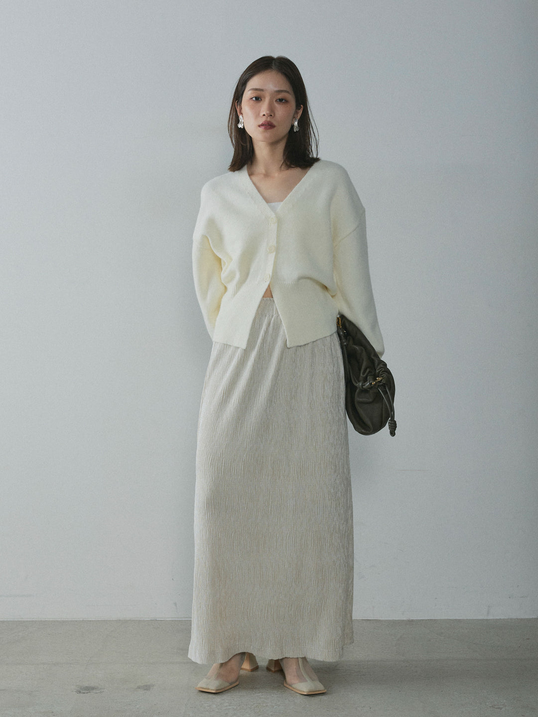 [予約]アルパカタッチVネックカーディガン/ivory