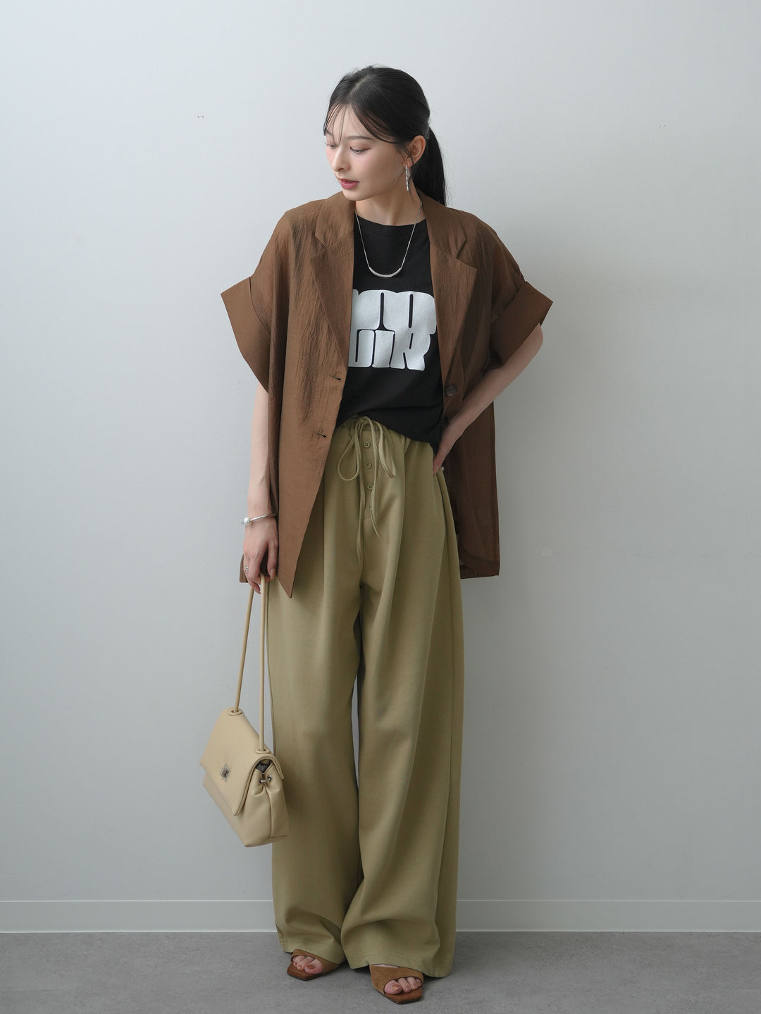 [SET]シアーオーバー半袖ジャケット+ショルダータックノースリーブオーバーTEE+リラックスドレープスウェットパンツ(3set)