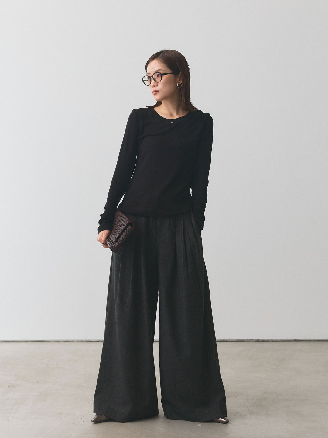 【Allure】[SET]モチーフ付Uネックシアーカットソー+モチーフ付Uネックシアーカットソー(2set)