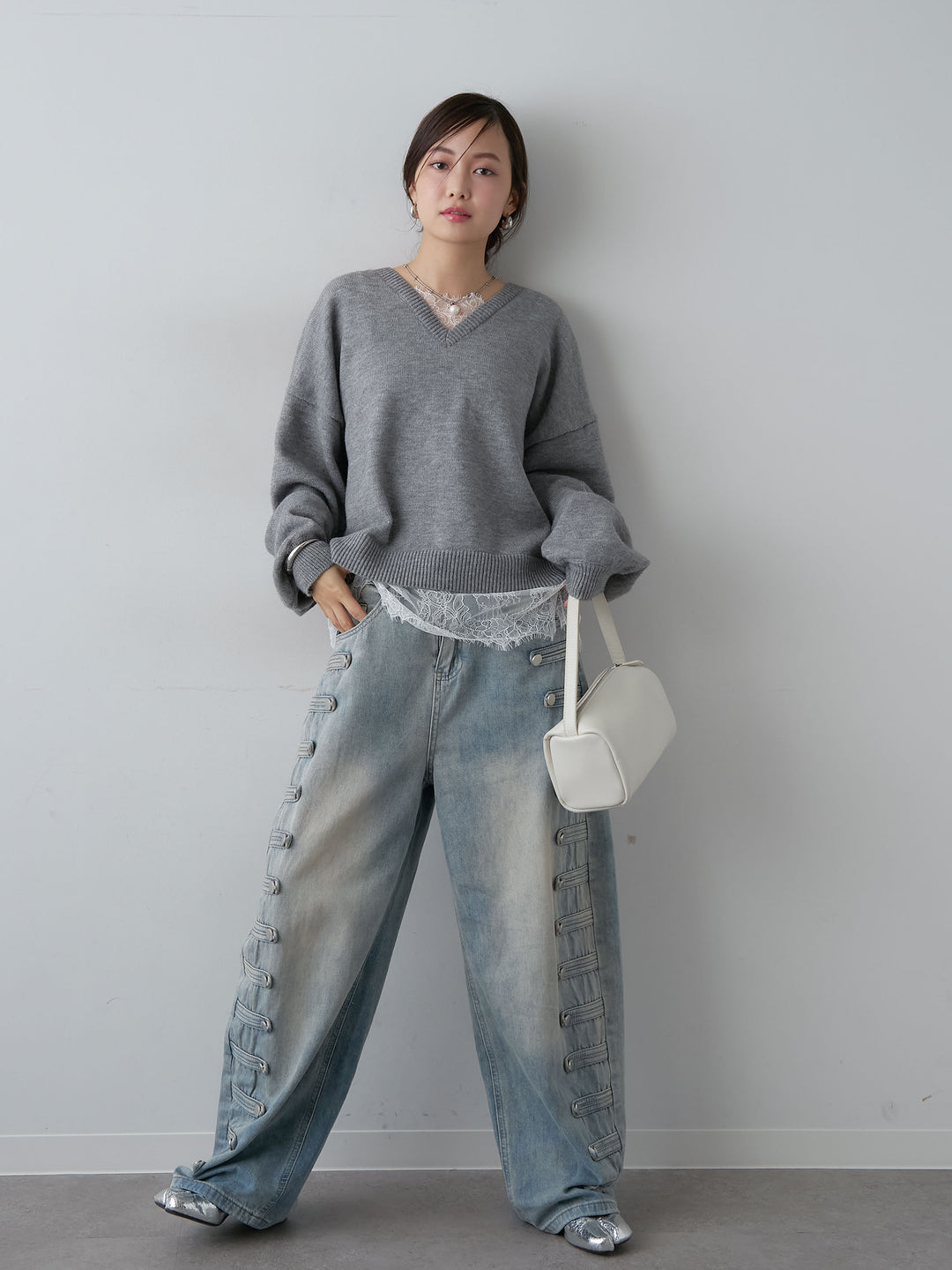 [予約]アルパカタッチレースドッキングVネックニットトップス/mokugray