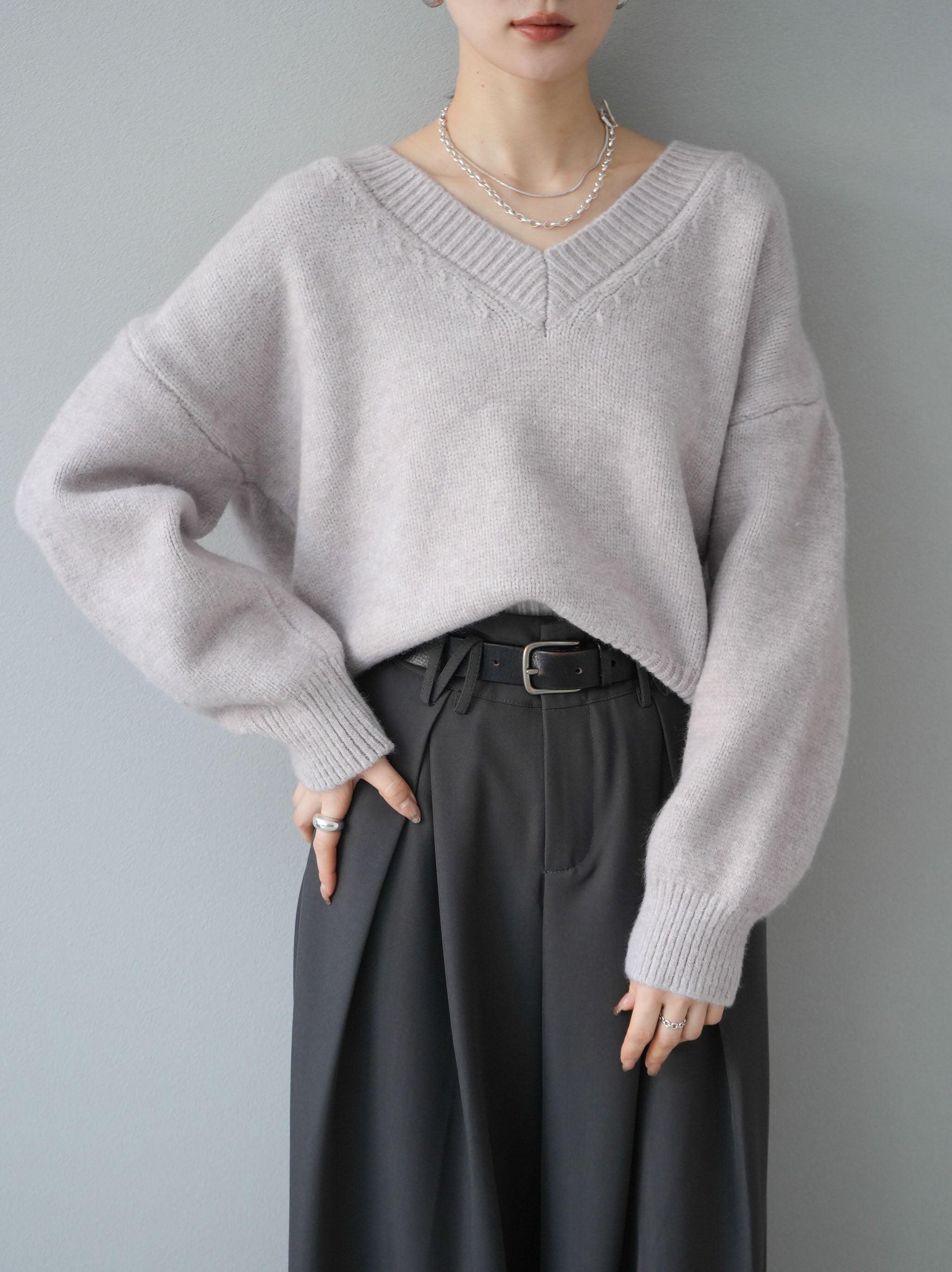 予約]Vネックショートニットプルオーバー/ラベンダー – Lumier