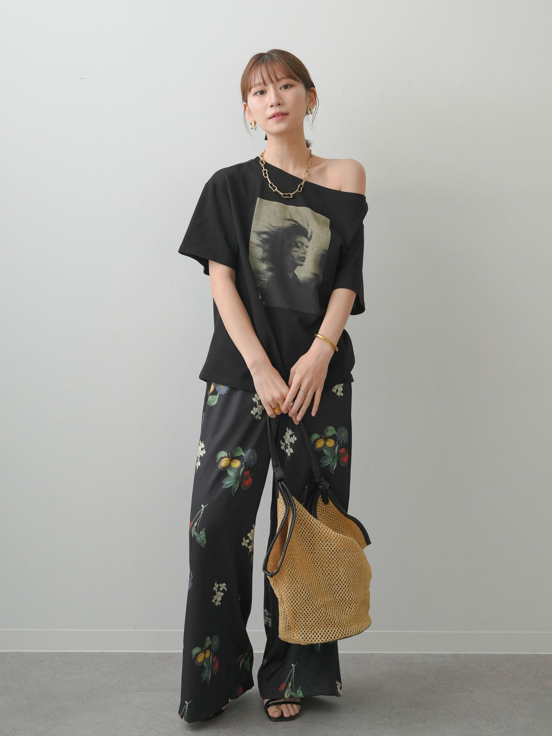 【套裝】寬領印花T卹+植物印花褶皺褲（兩件套）