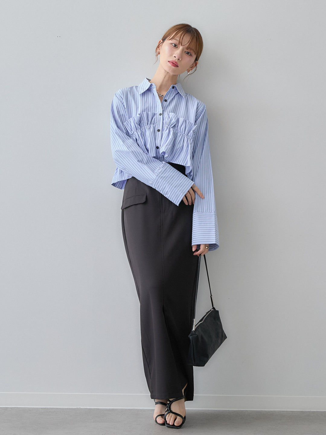 [SET]ストライプフリルシャツ+クレープデシンフラップ付きストレートスカート(2set)