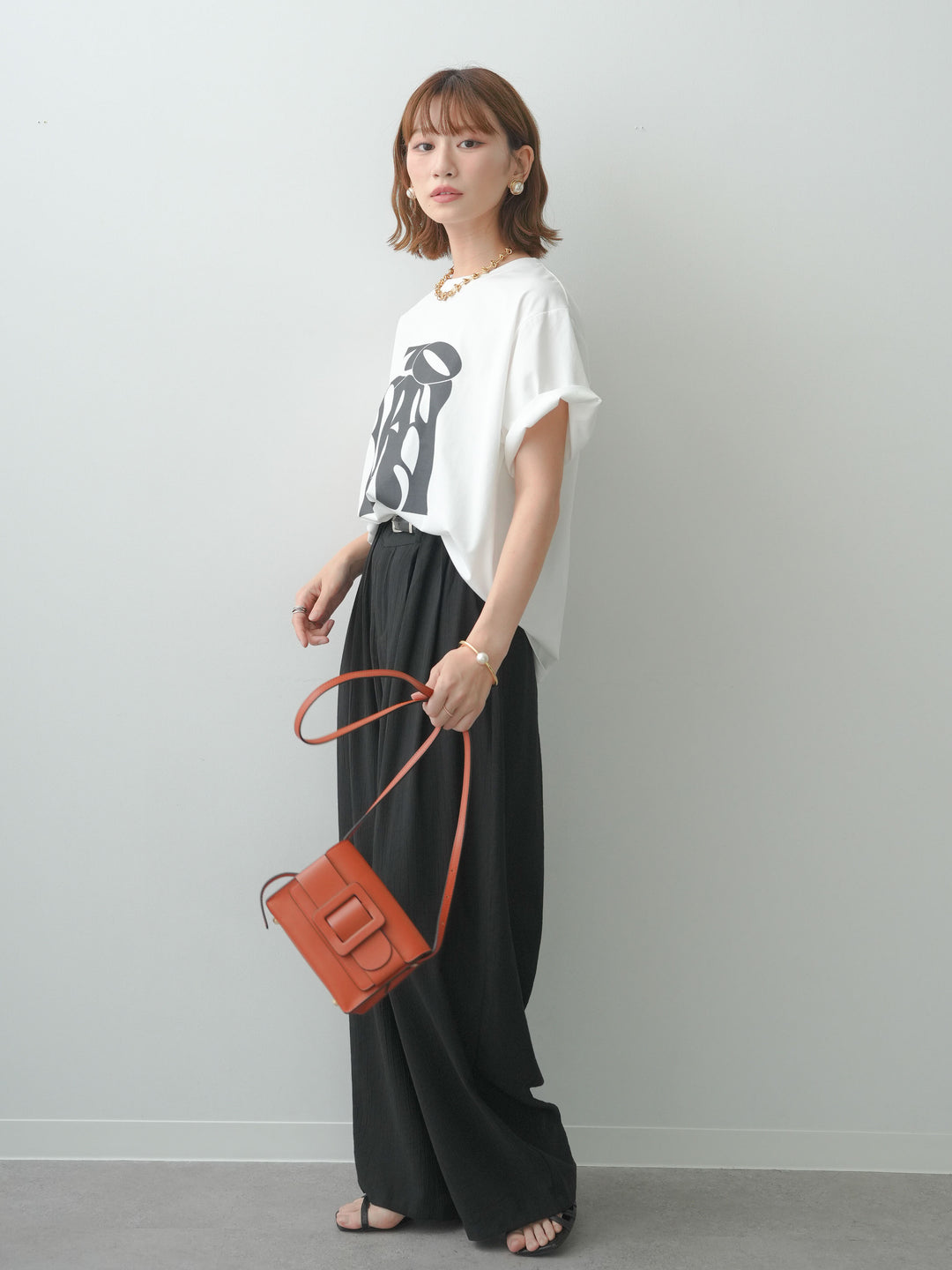 [SET]クールタッチアートロゴオーバーTEE+ベルト付ワッシャーライトワイドパンツ(2set)