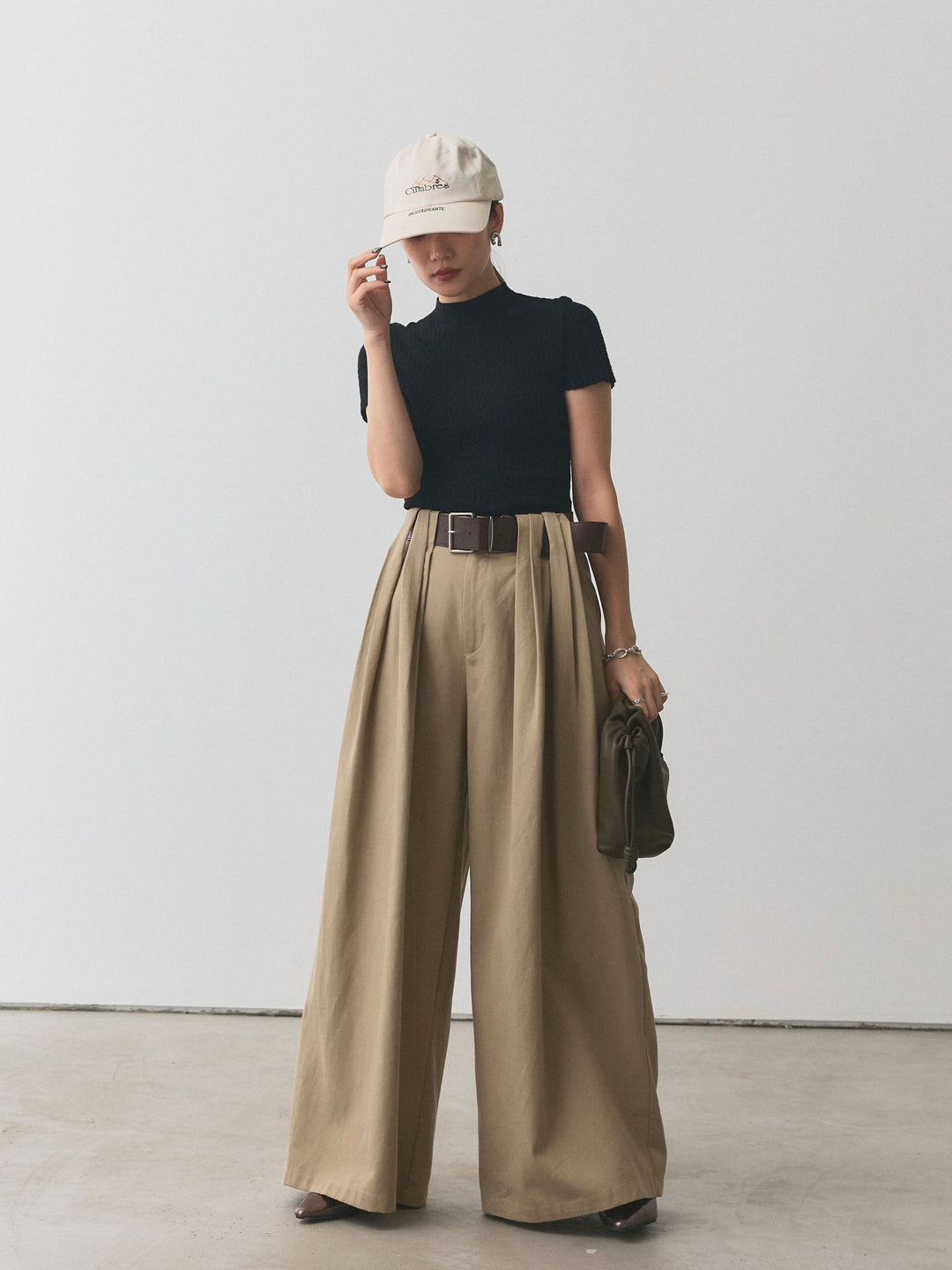 【Allure】[SET]デザインリブハーフニットトップス+ベルト付ダブルループワイドパンツ(2set)