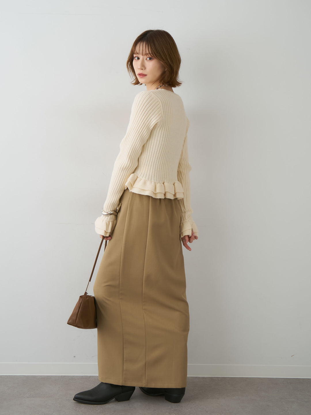 [SET]アルパカタッチフリルカーディガン+クレープデシンフラップ付きストレートスカート(2set)