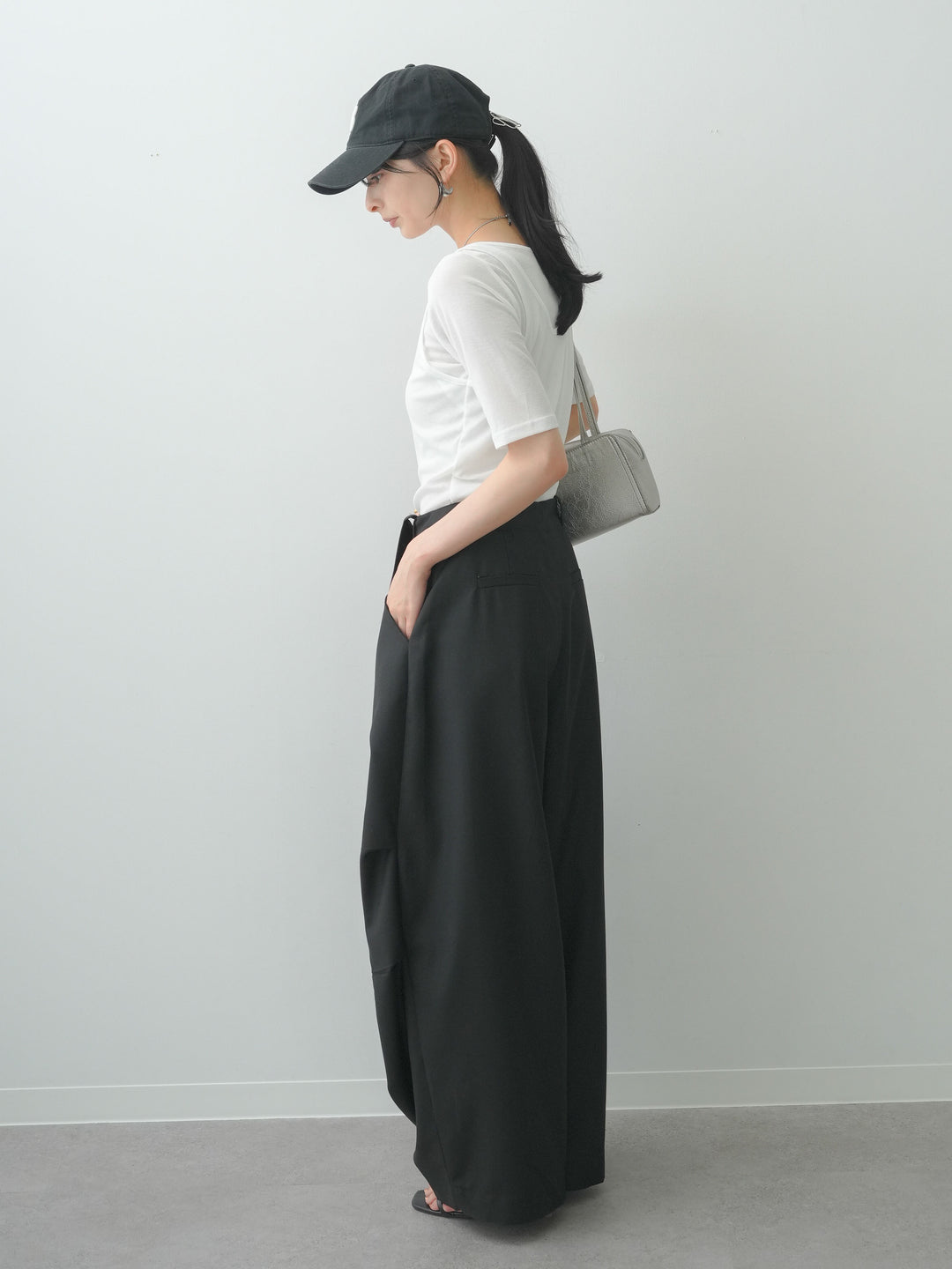 [SET]前後2wayシアーアシメレイヤード風TEE+ベルトループカーブタックワイドパンツ(2set)
