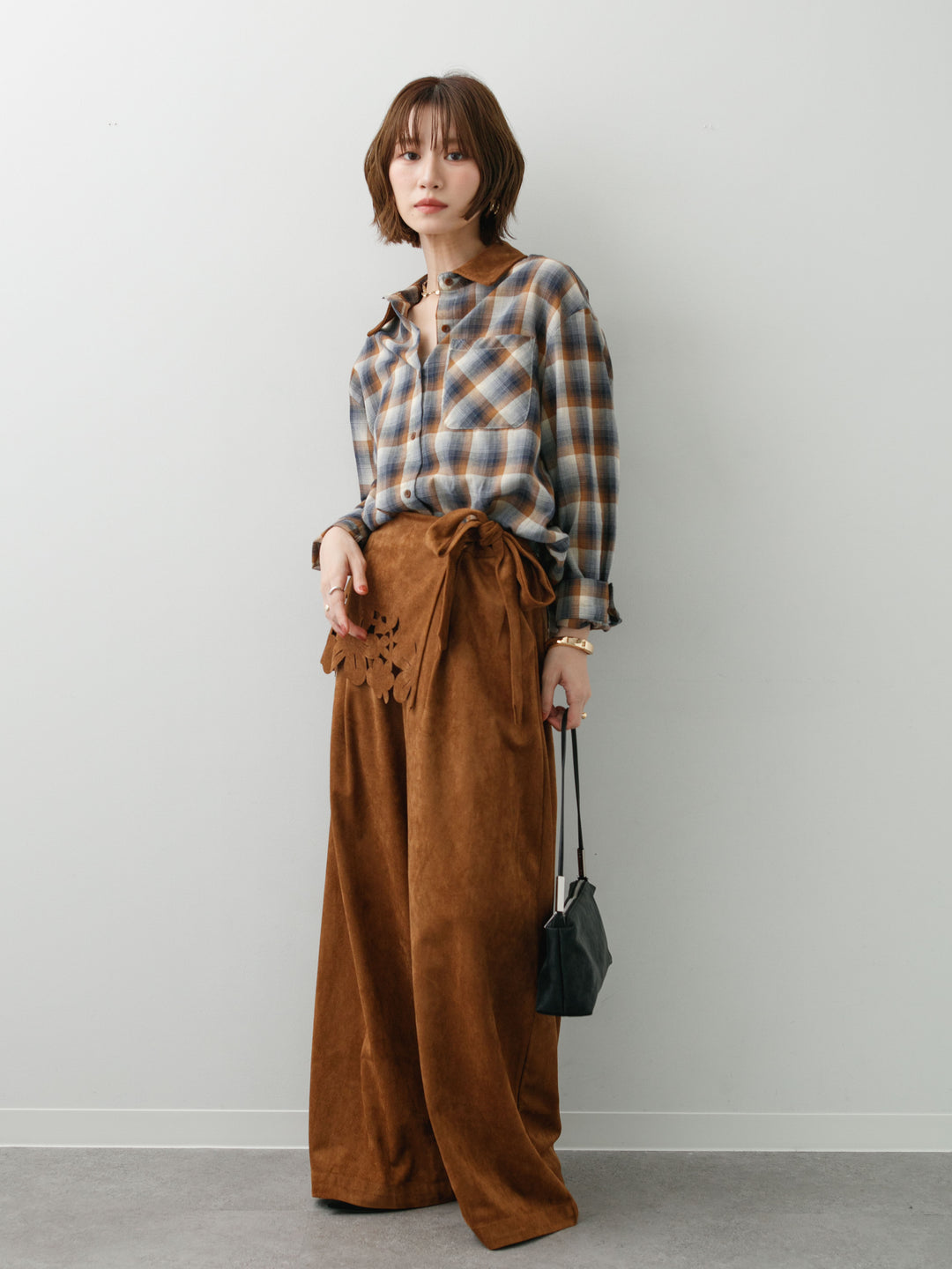 [SET]チェックオーバーシャツ+スウェードタッチカットワークワイドパンツ(2set)
