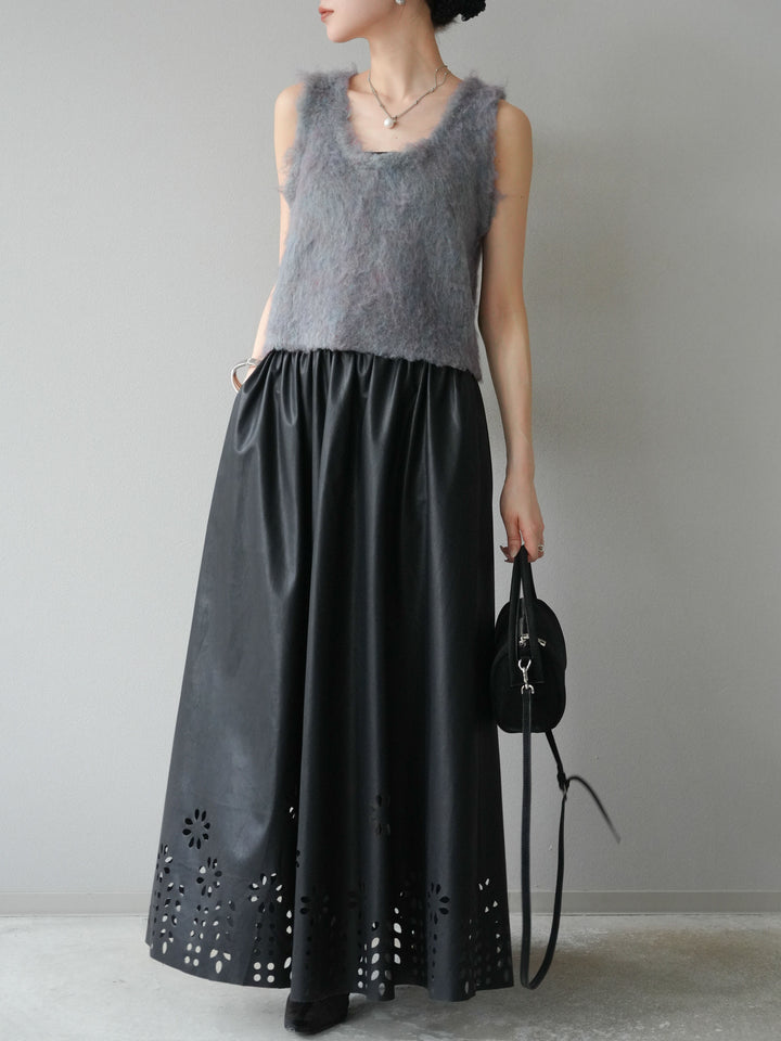 [予約]フラワーパンチングレザースカート/ブラック