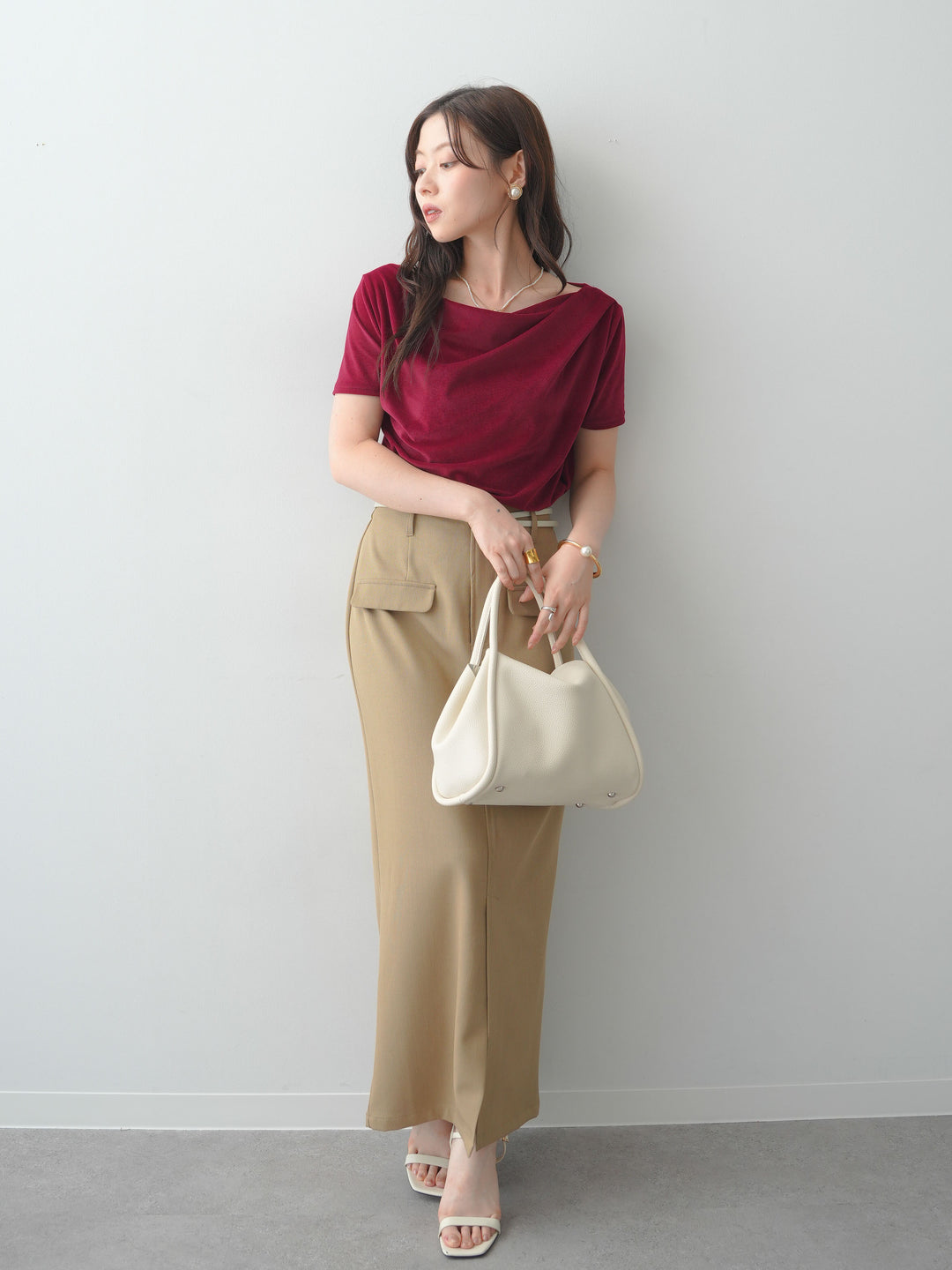 [SET]アシメネックシアーベロアトップス+クレープデシンフラップ付きストレートスカート(2set)