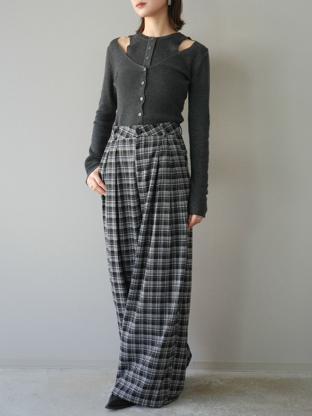 [予約]レイヤードデザインニットカーディガン/チャコール