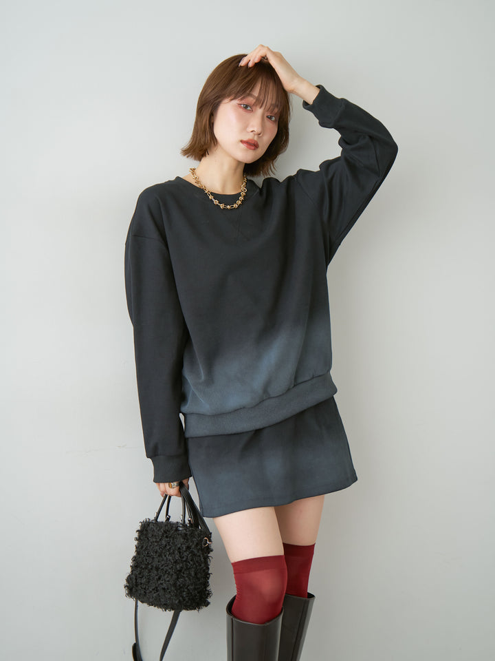[予約]グラデーションスウェットプルオーバー/black