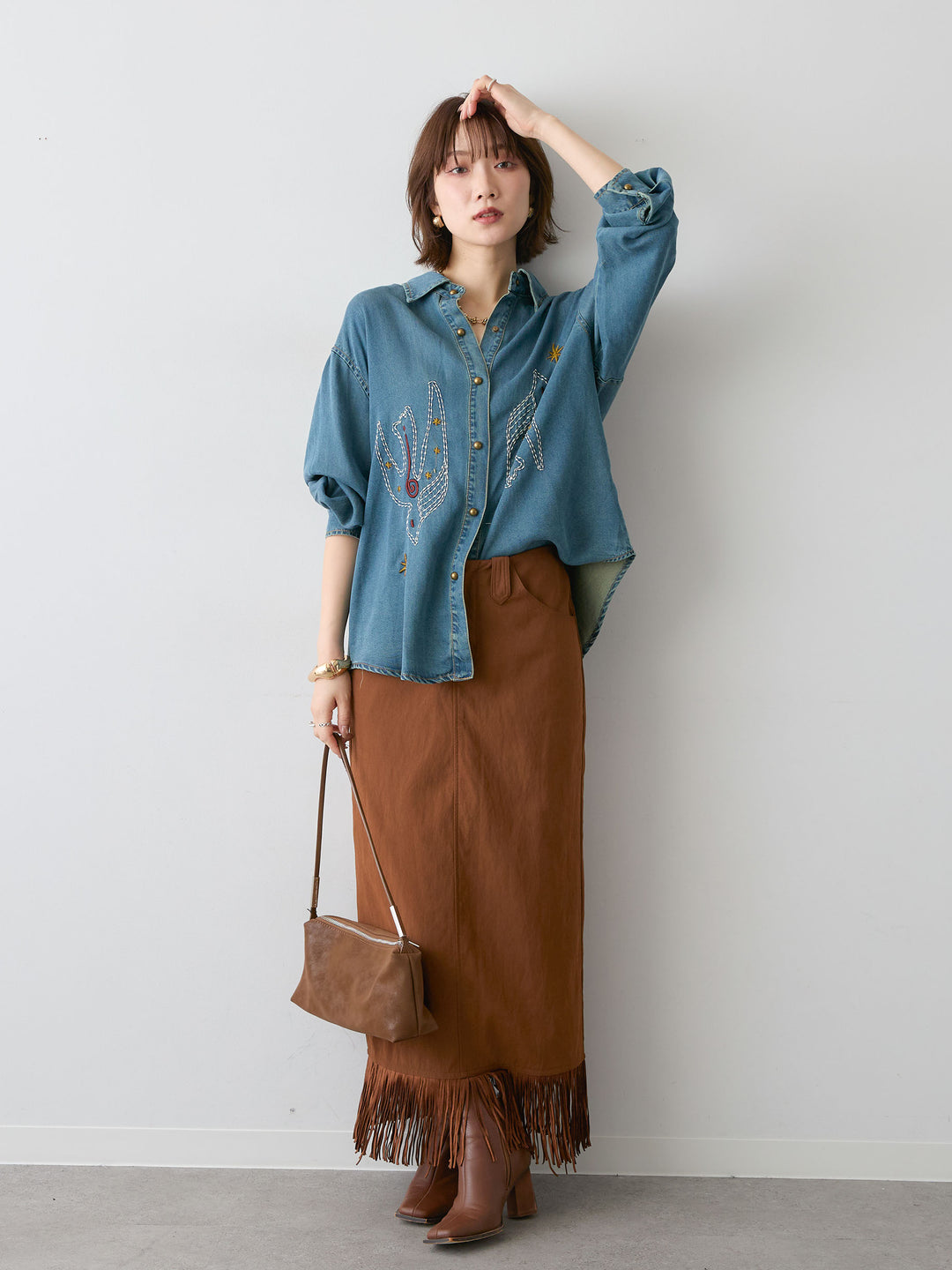 [SET]モチーフ刺繍デニムシャツ+レザータッチフリンジスカート(2set)