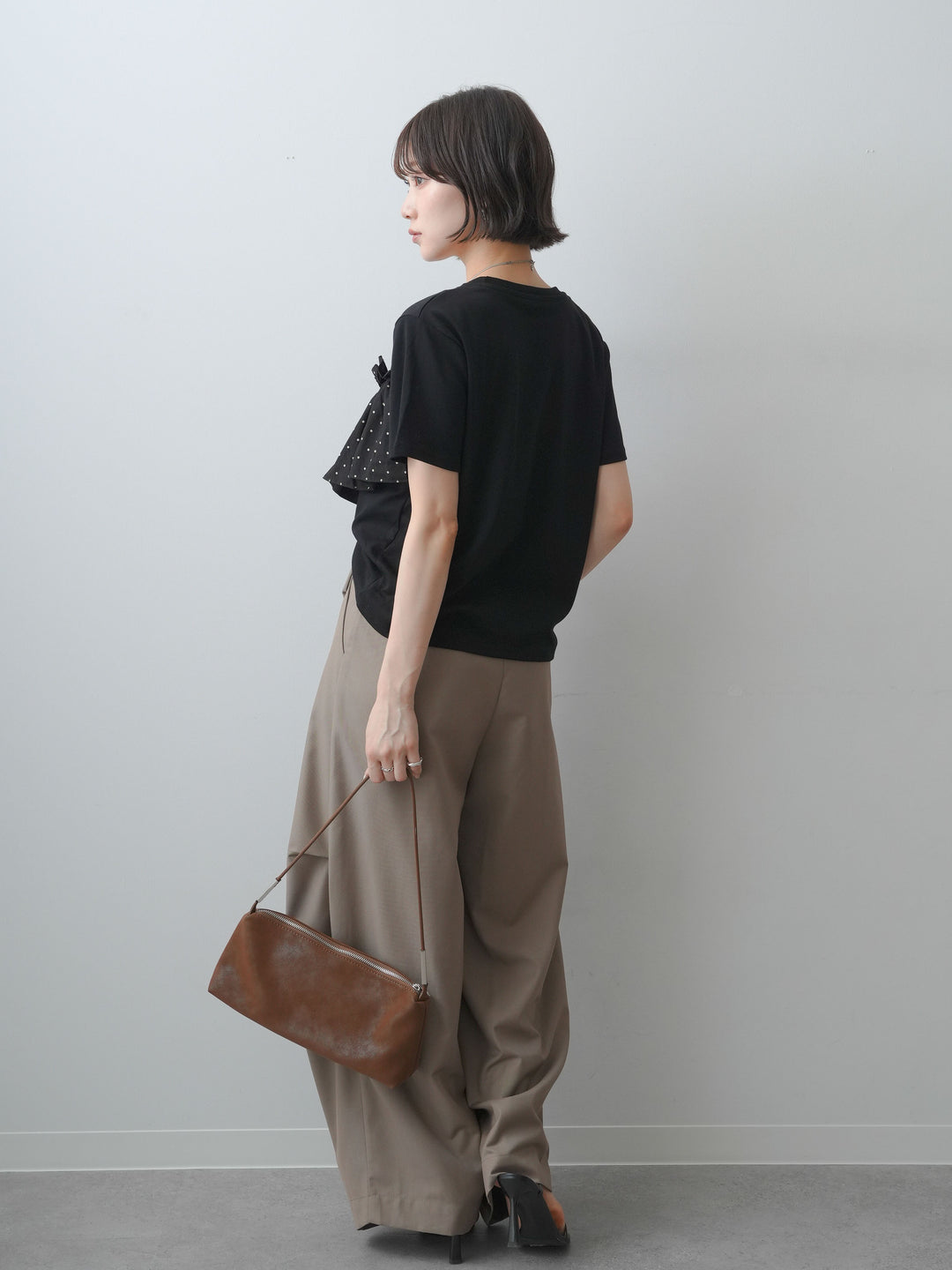 [SET]ドットギャザーフリルデザインTEE+ベルトループカーブタックワイドパンツ(2set)