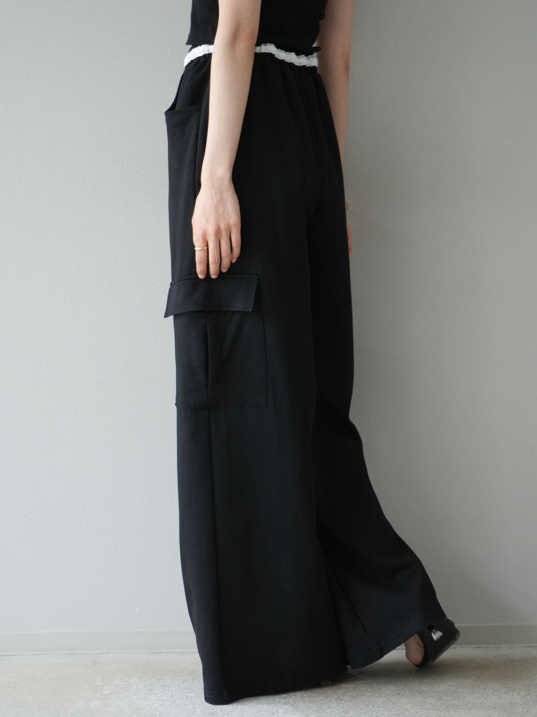 【預購】腰部側袋運動褲/黑色