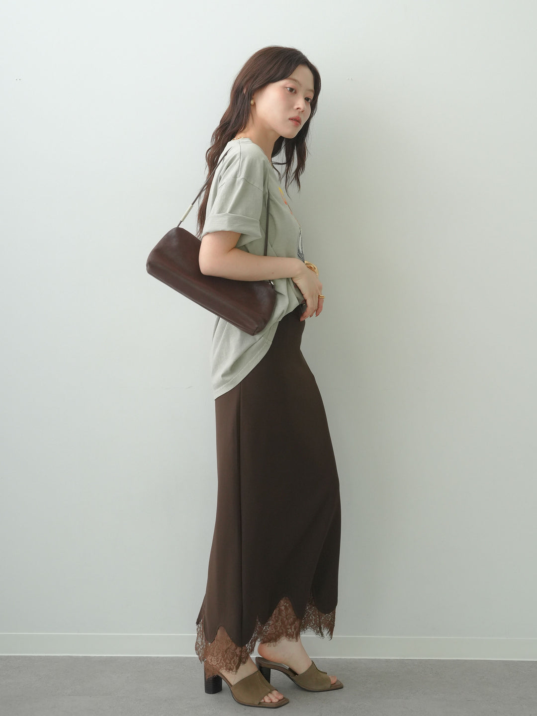 [SET]ヴィンテージライクプリントオーバーTEE+レースヘムストレッチIラインスカート(2set)