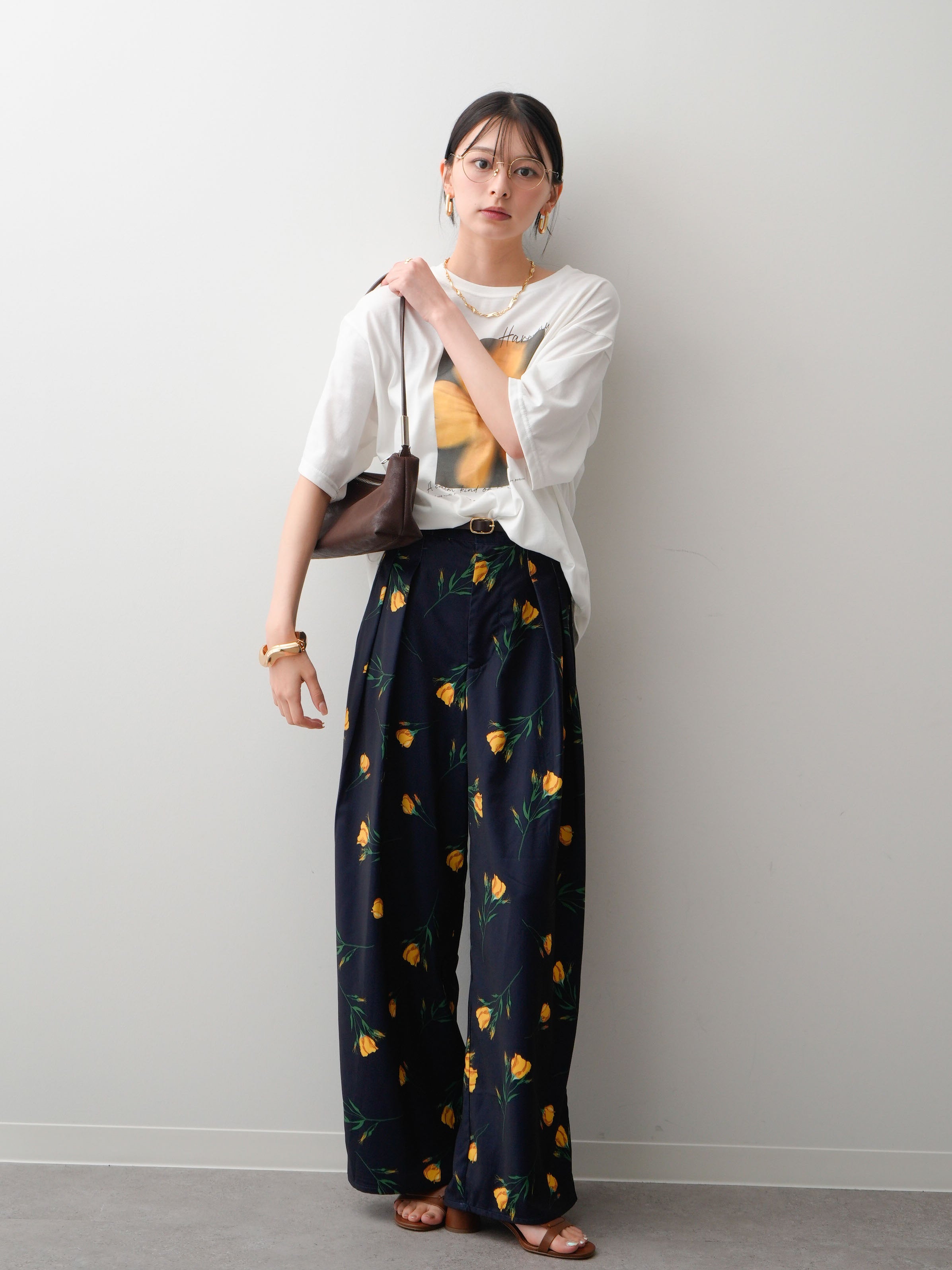 SET]フラワーフォトTEE+フラワープリントドレープタックパンツ(2set