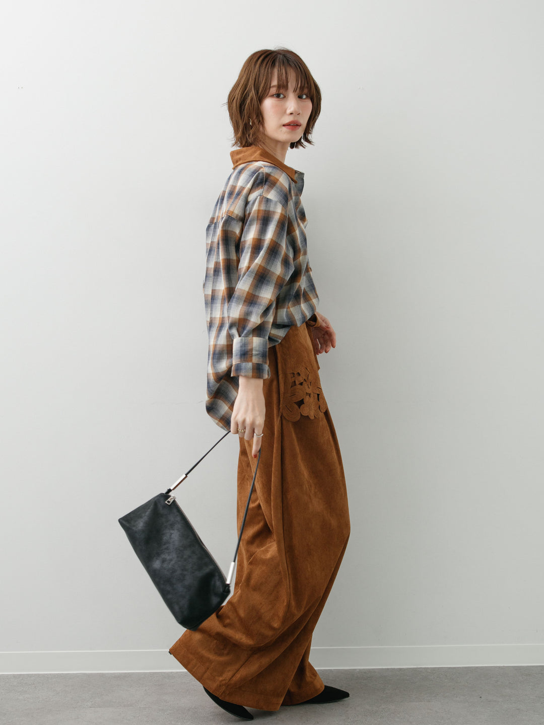 [SET]チェックオーバーシャツ+スウェードタッチカットワークワイドパンツ(2set)